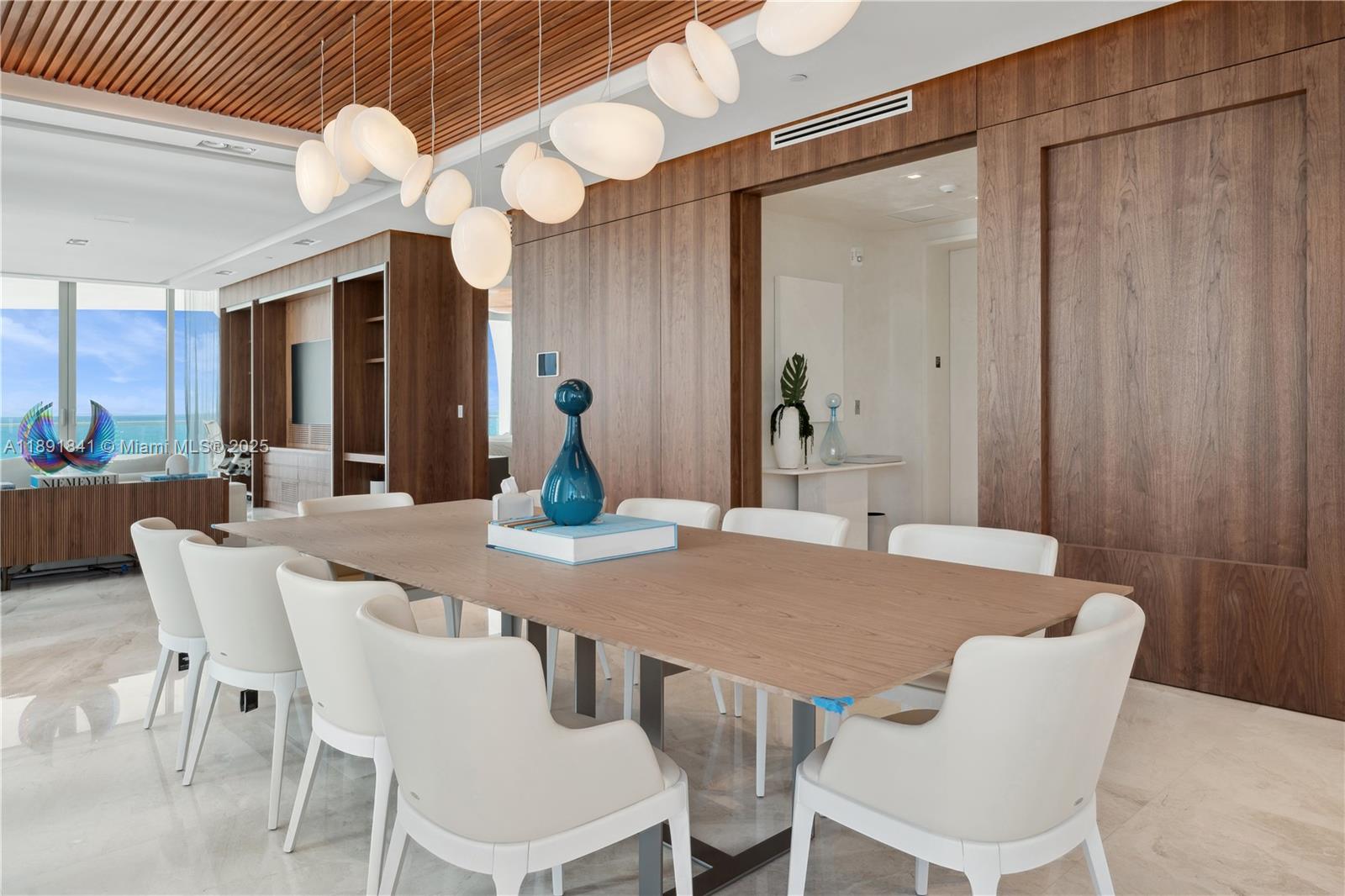 JADE SIGNATURE CONDO - Residential