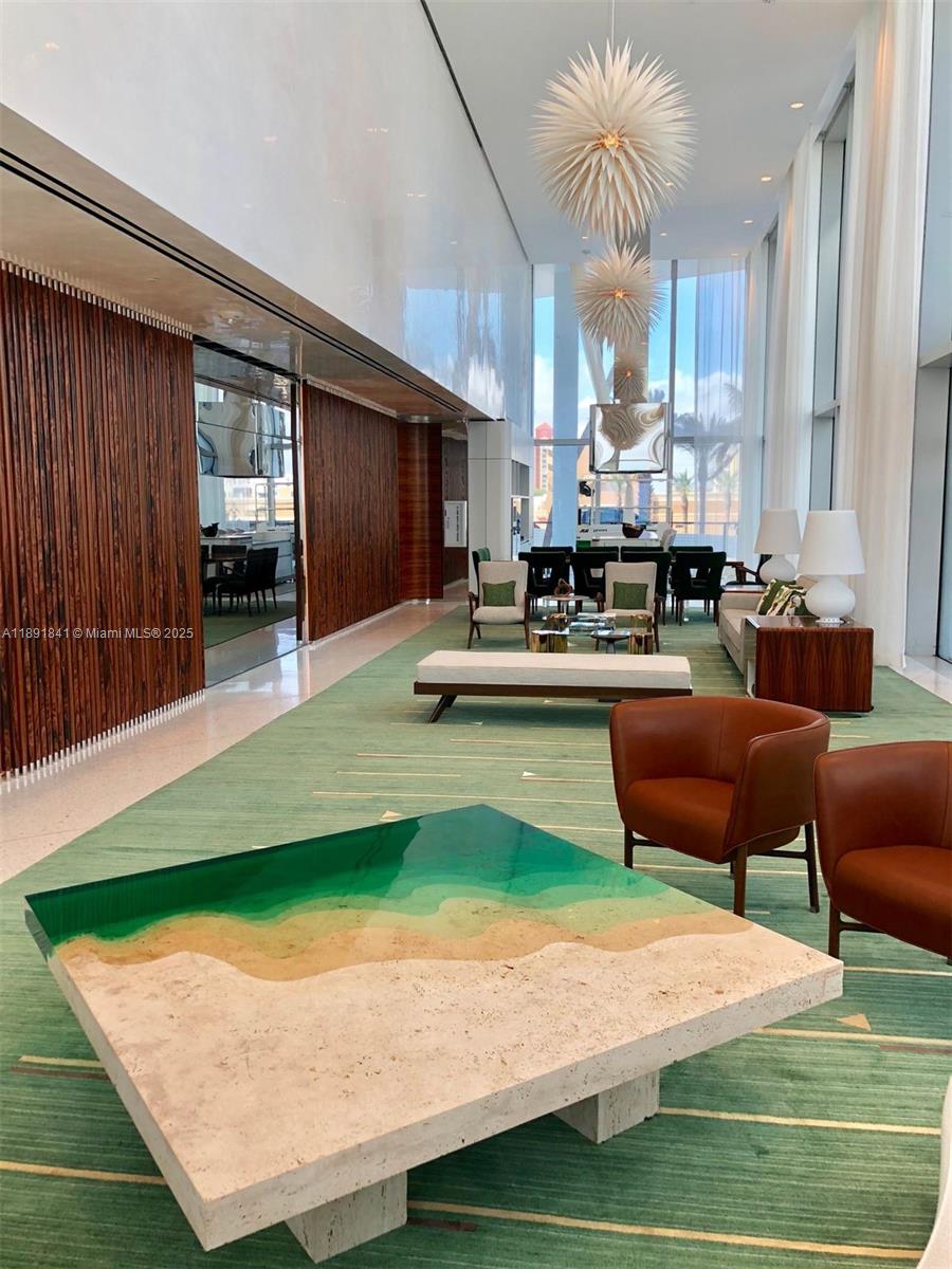 JADE SIGNATURE CONDO - Residential