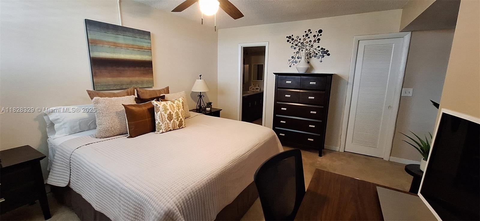 ROYAL MARINER CONDO - Residential