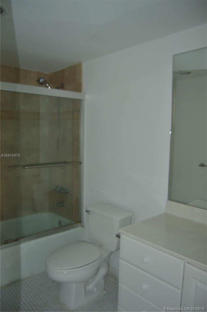 OCEANVIEW BUILDING B COND - Residential Lease