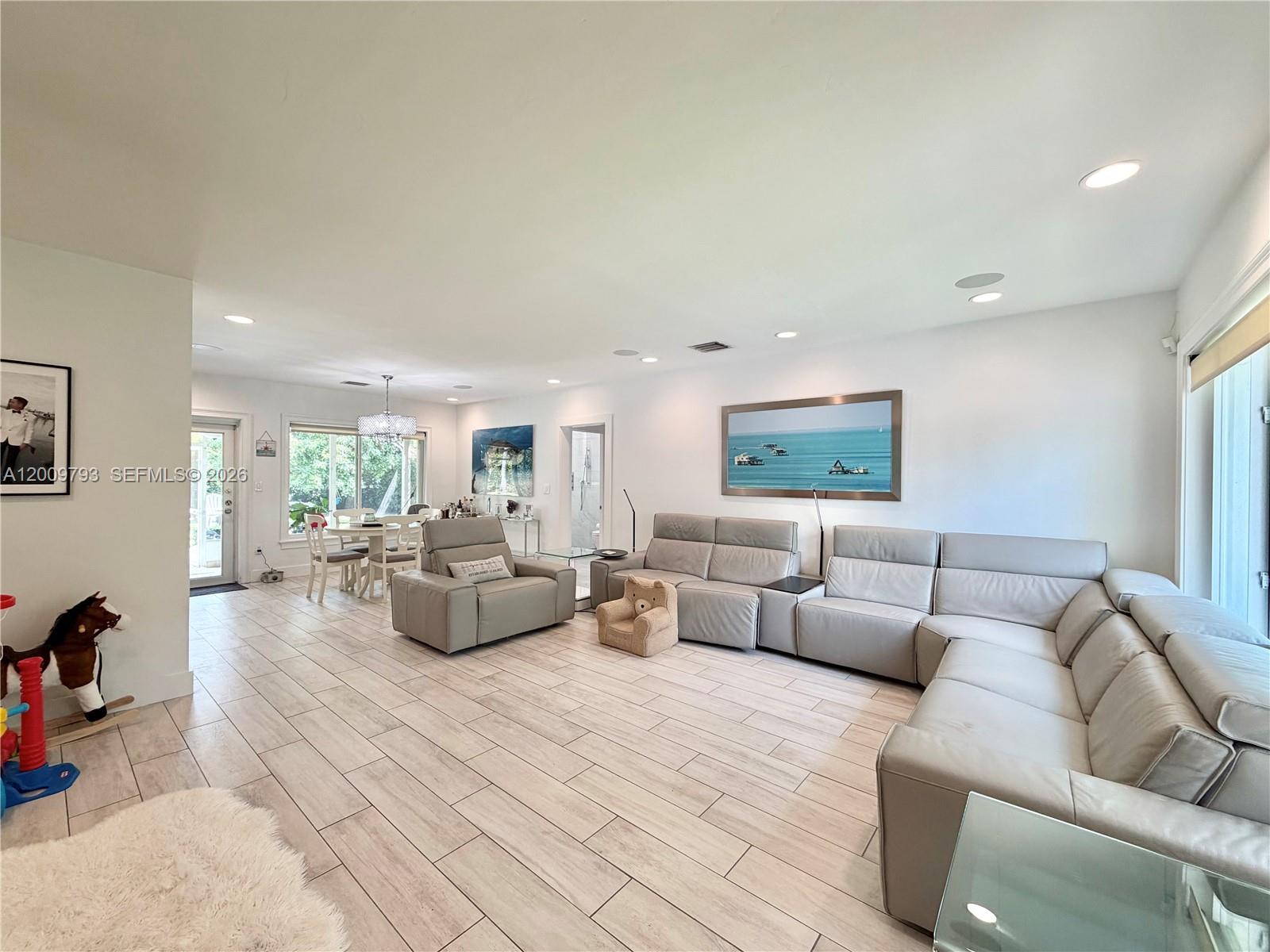 GRIFFING BISCAYNE PARK ES - Residential