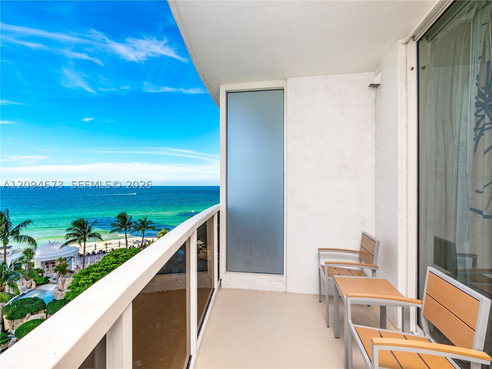 18001 Collins Ave 606