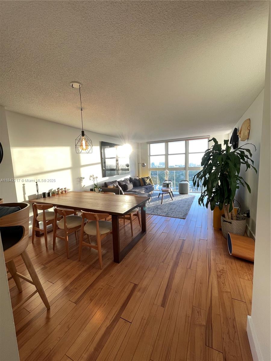 1228 West Ave 1510