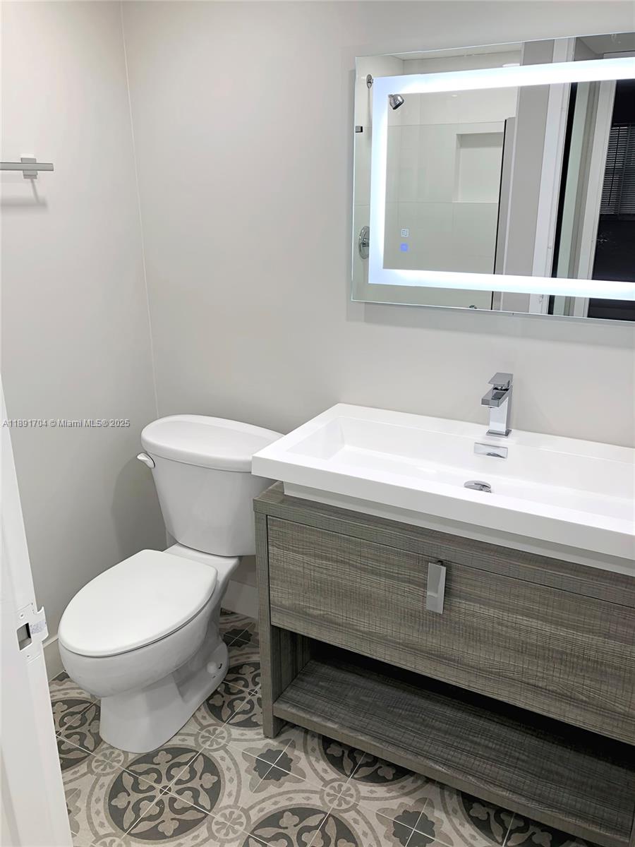KINGS POINT BRITTANY COND - Residential Lease