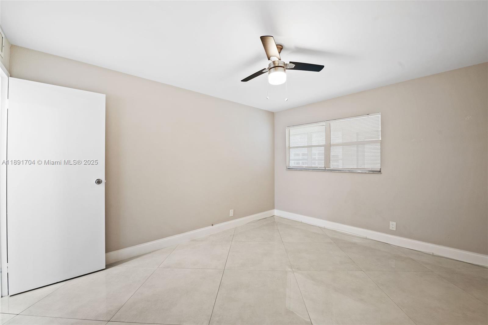 KINGS POINT BRITTANY COND - Residential Lease