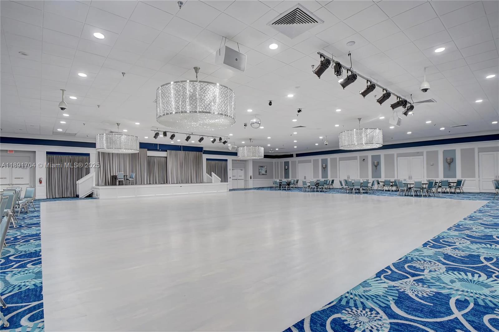 KINGS POINT BRITTANY COND - Residential Lease