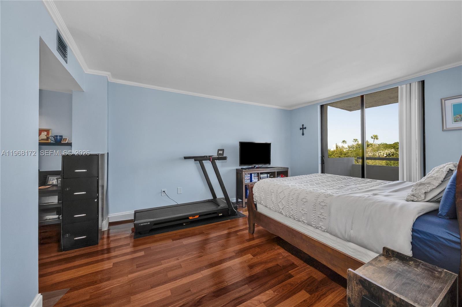 PARKVIEW PLAZA CONDO - Residential