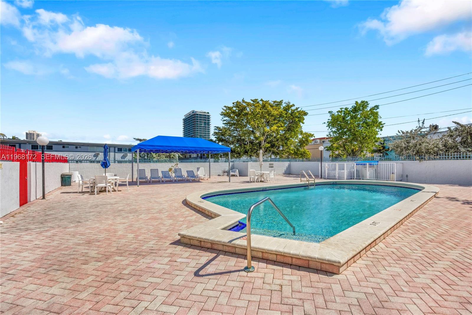 PARKVIEW PLAZA CONDO - Residential