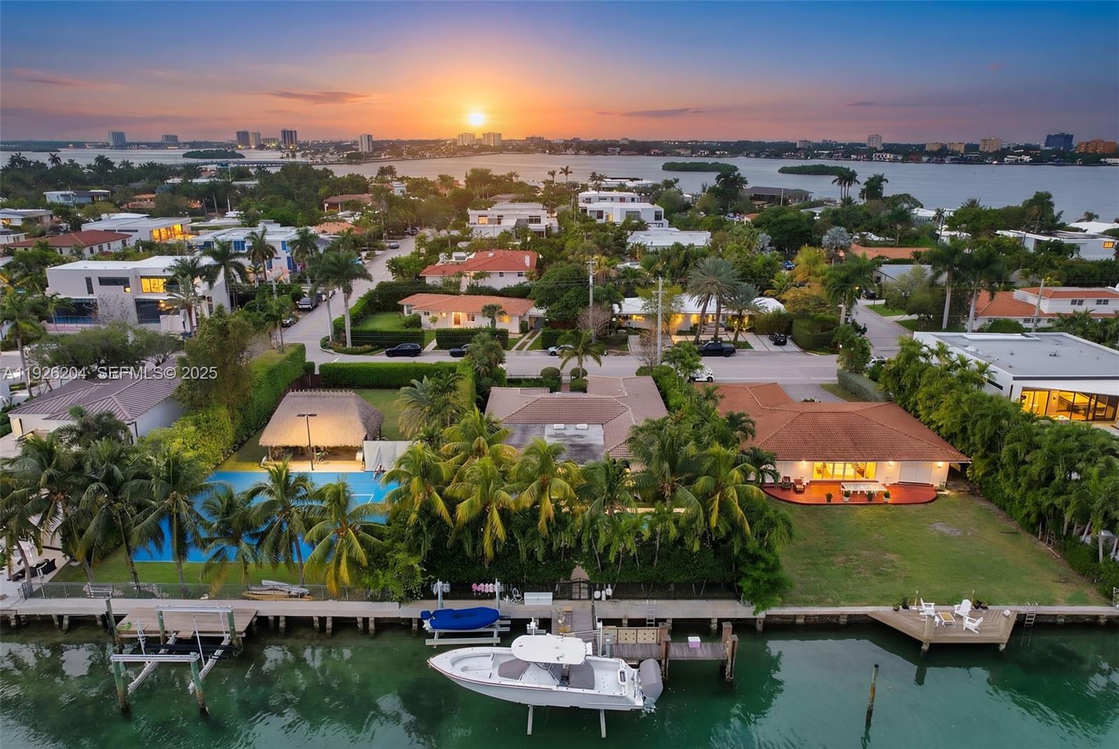 BAY HARBOR ISLAND - Residential