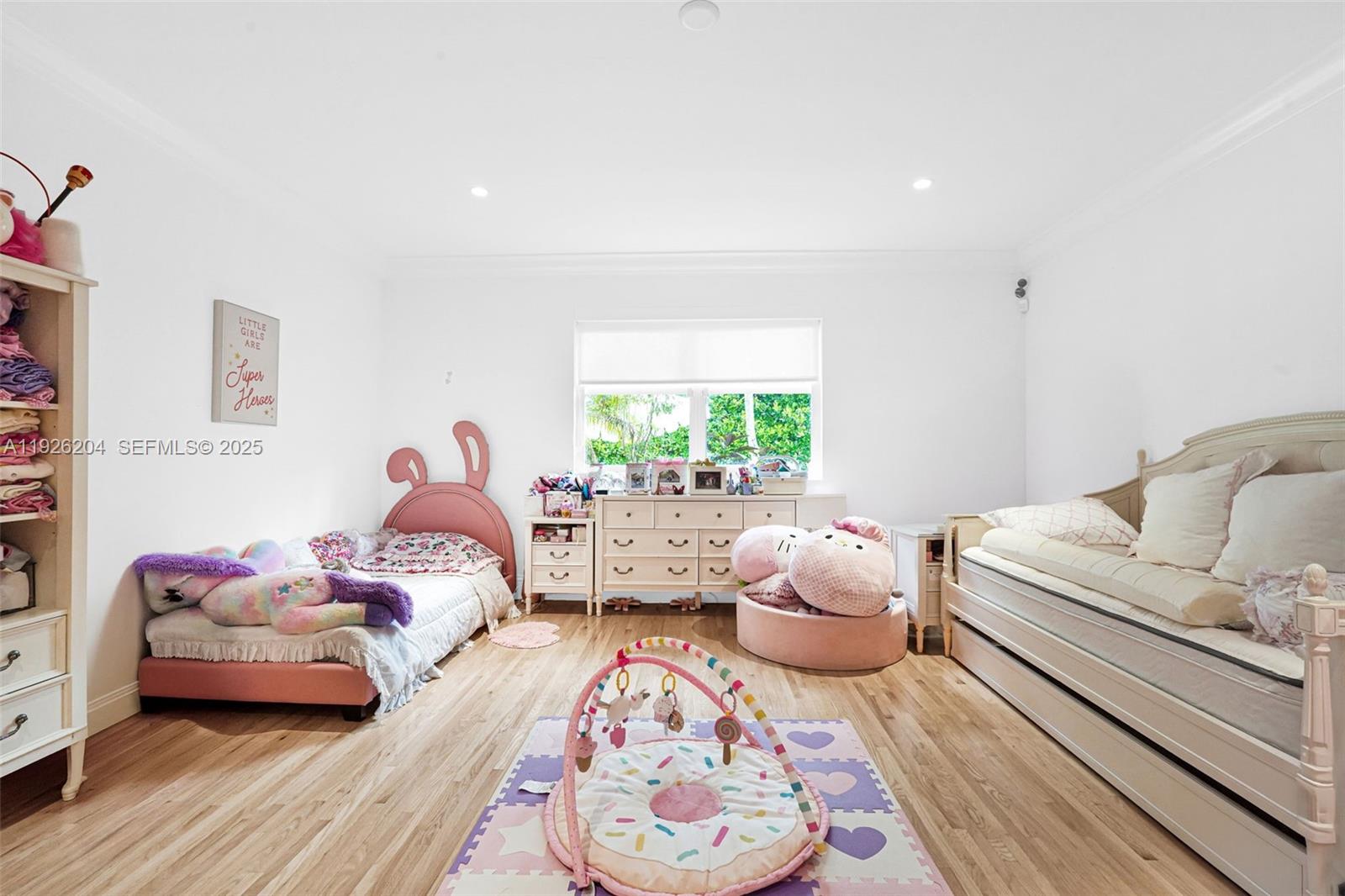 BAY HARBOR ISLAND - Residential