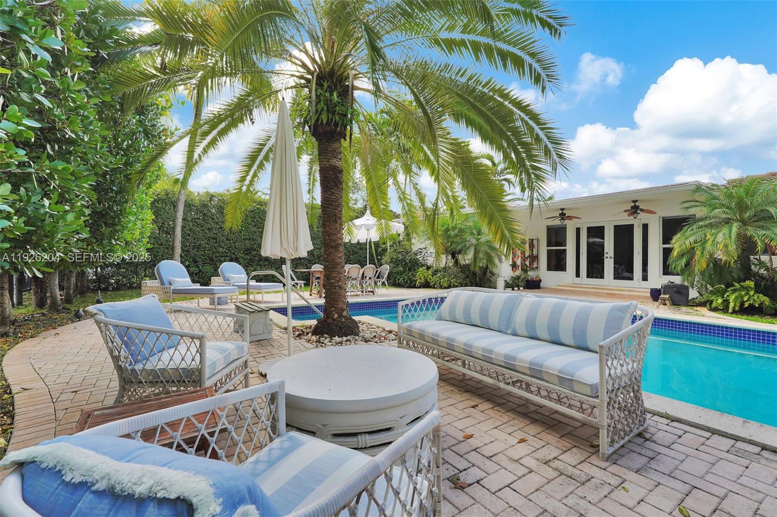 BAY HARBOR ISLAND - Residential