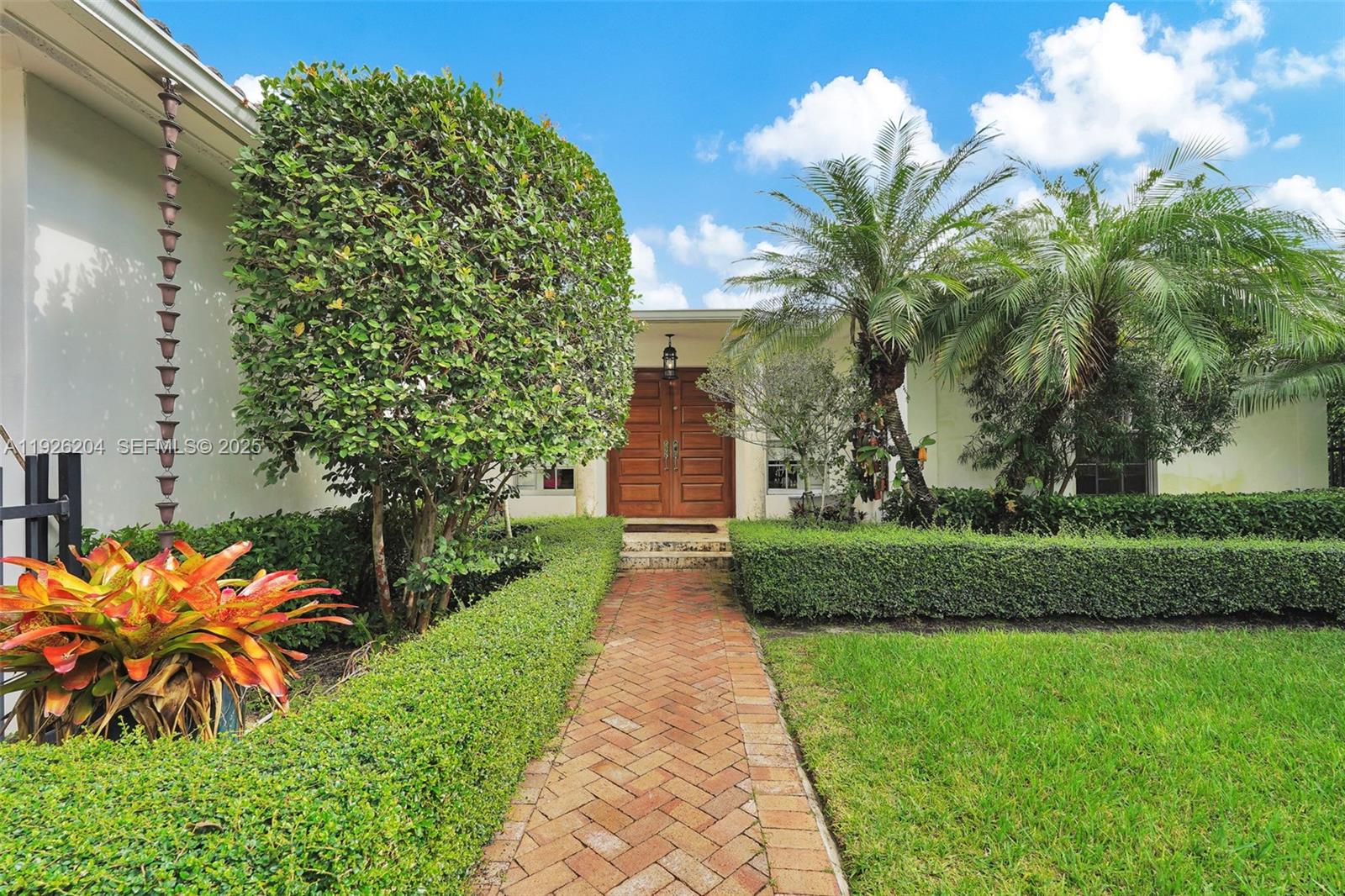 BAY HARBOR ISLAND - Residential