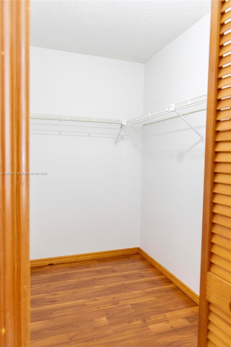 DAMIAN GALLOWAY ESTATES - Residential Lease
