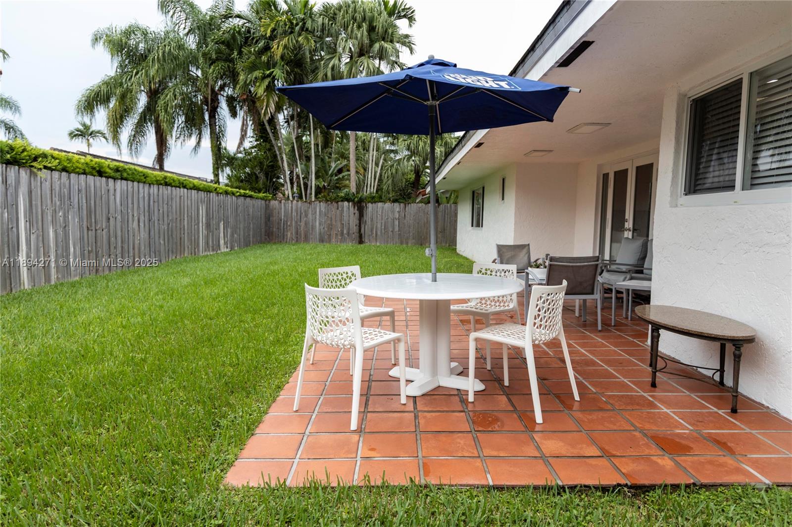 DAMIAN GALLOWAY ESTATES - Residential Lease
