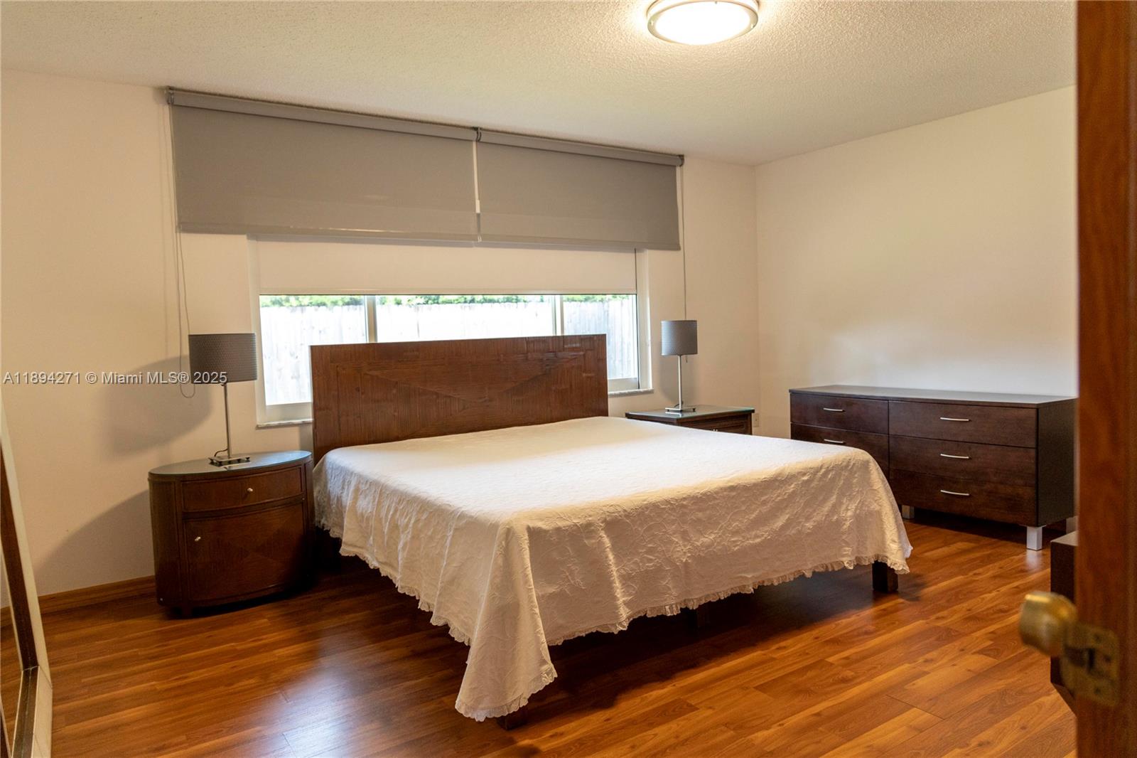 DAMIAN GALLOWAY ESTATES - Residential Lease