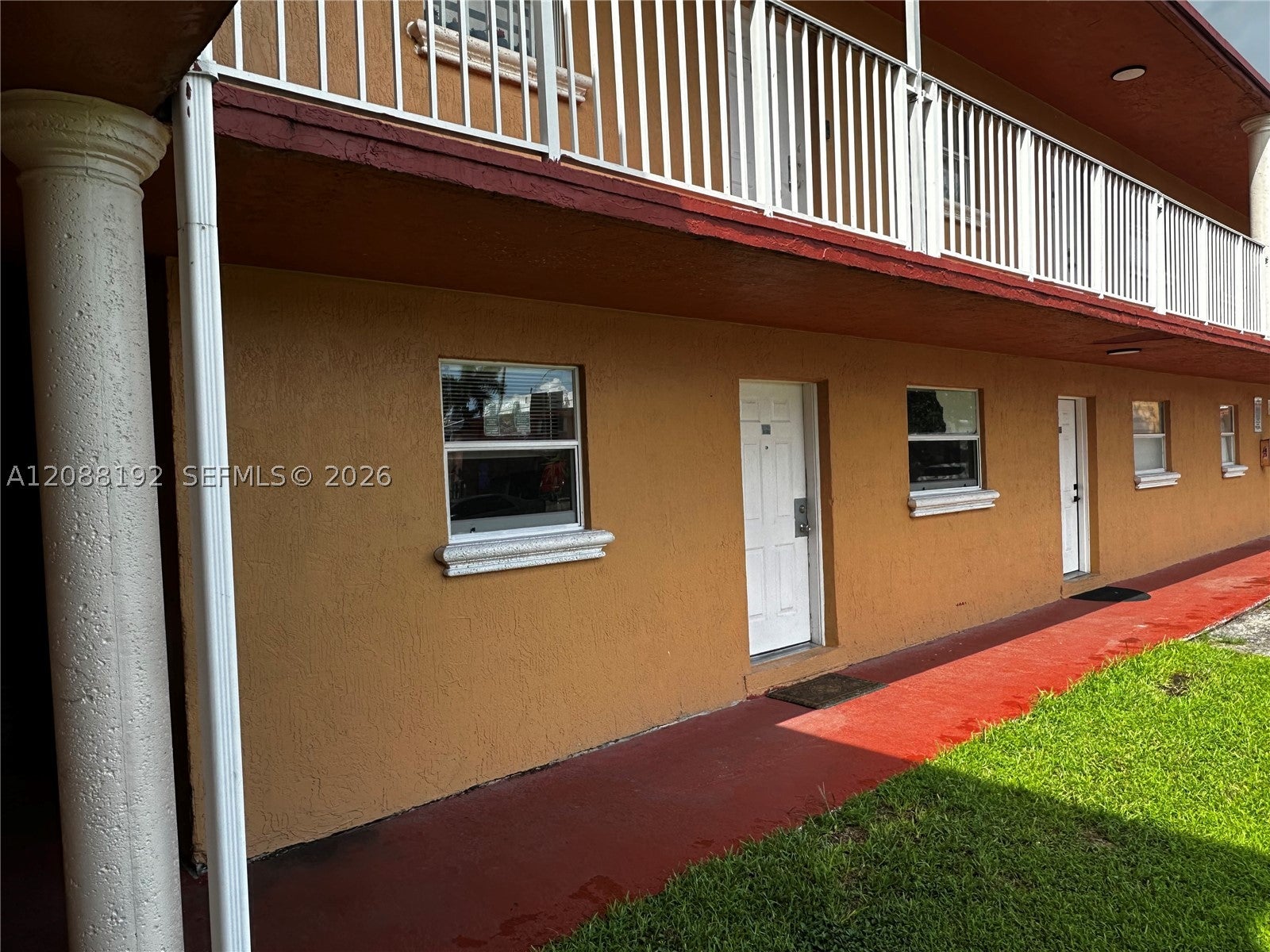 1245 W 24th St 126
