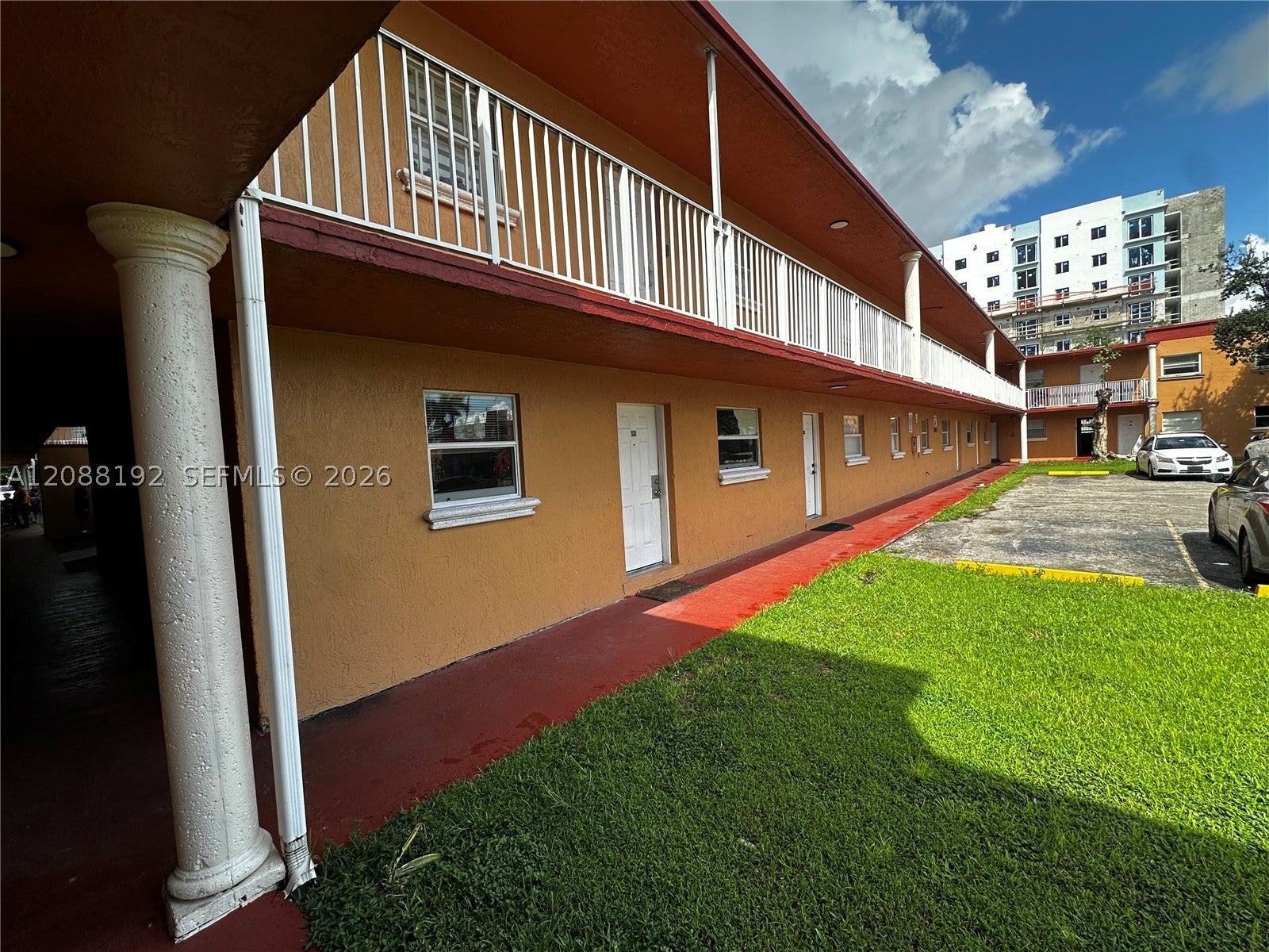 1245 W 24th St 126