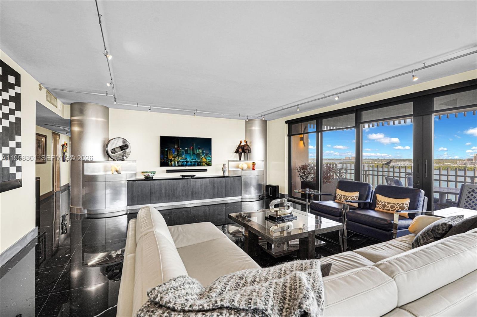 1 Grove Isle Dr A1110