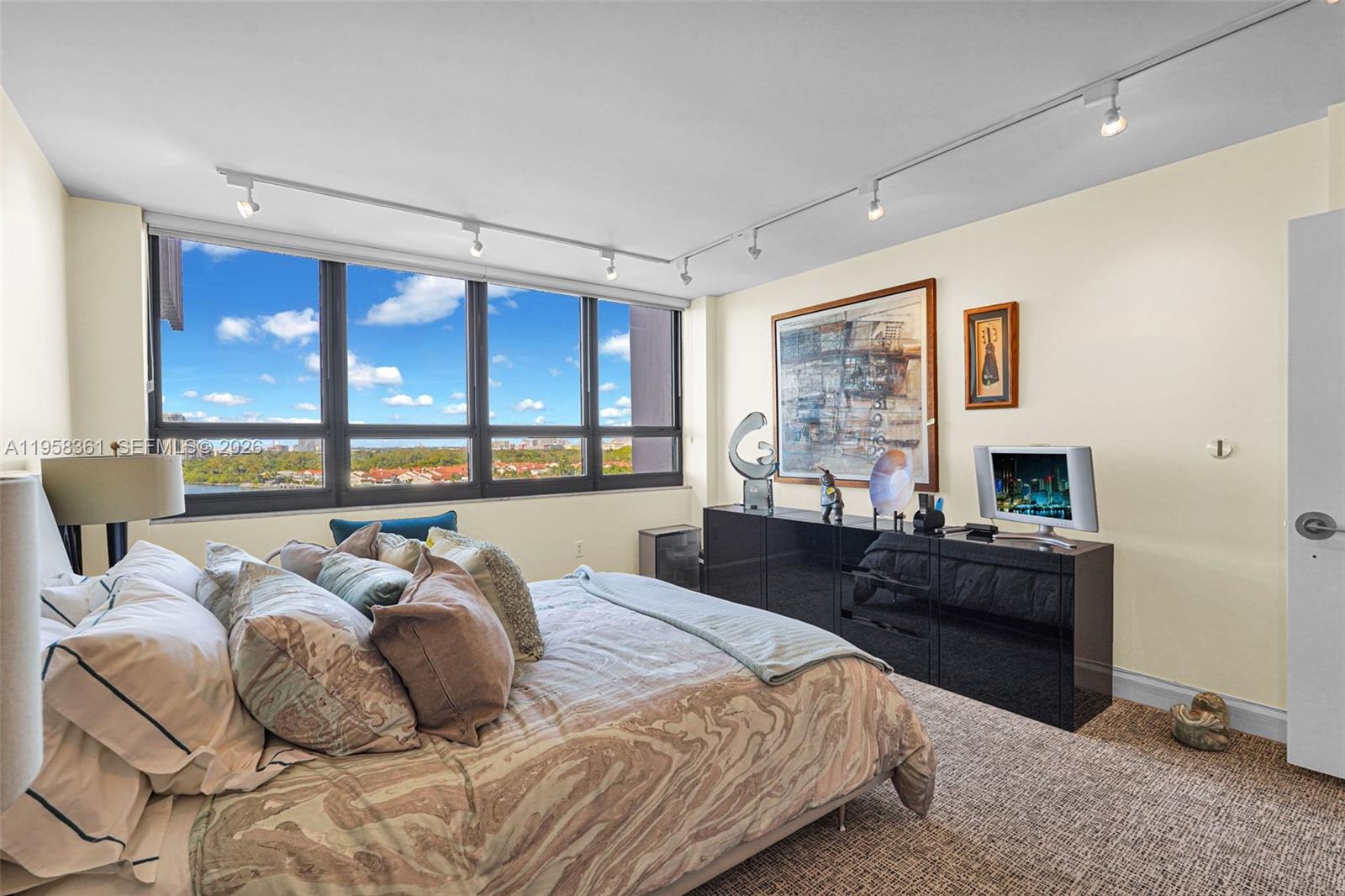 GROVE ISLE CONDO - Residential