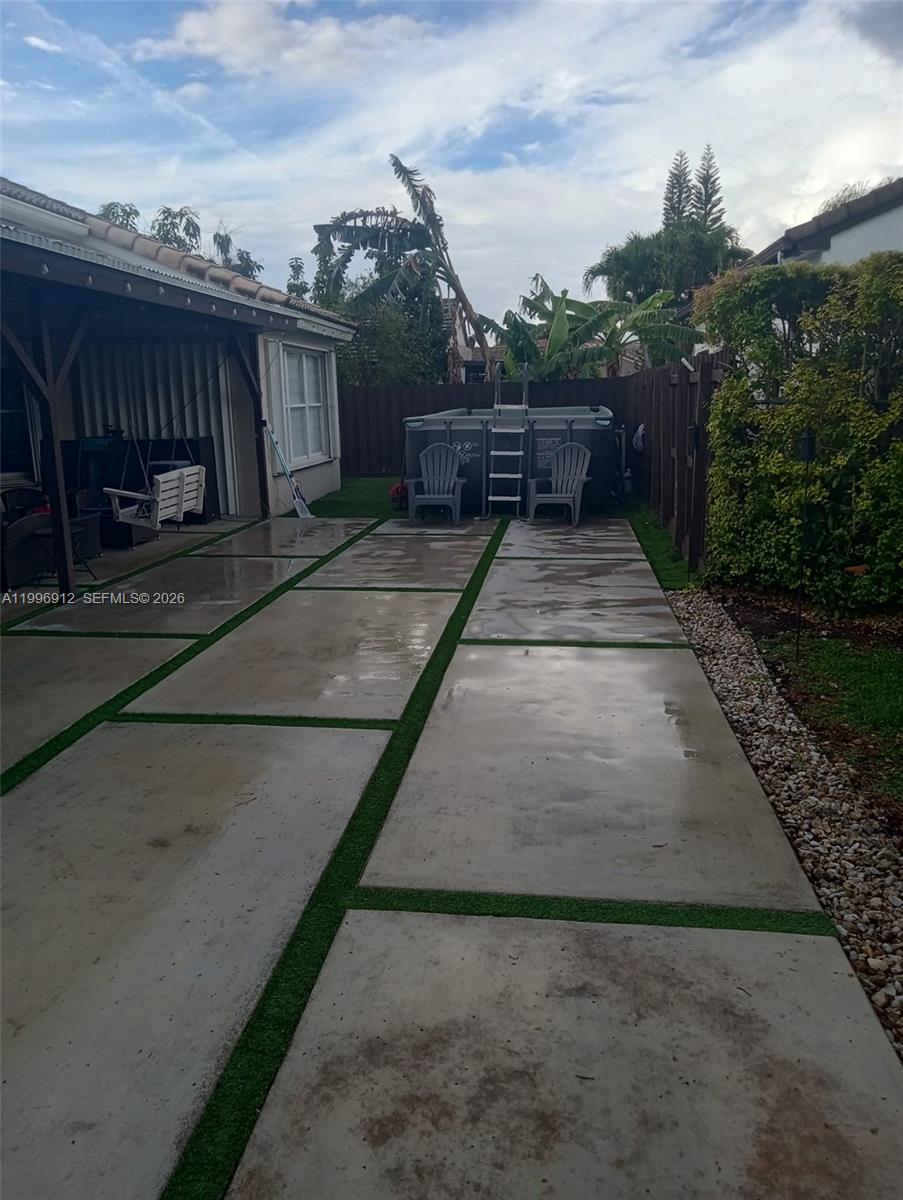 LAGO MAR SOUTH 1ST ADDN - Residential