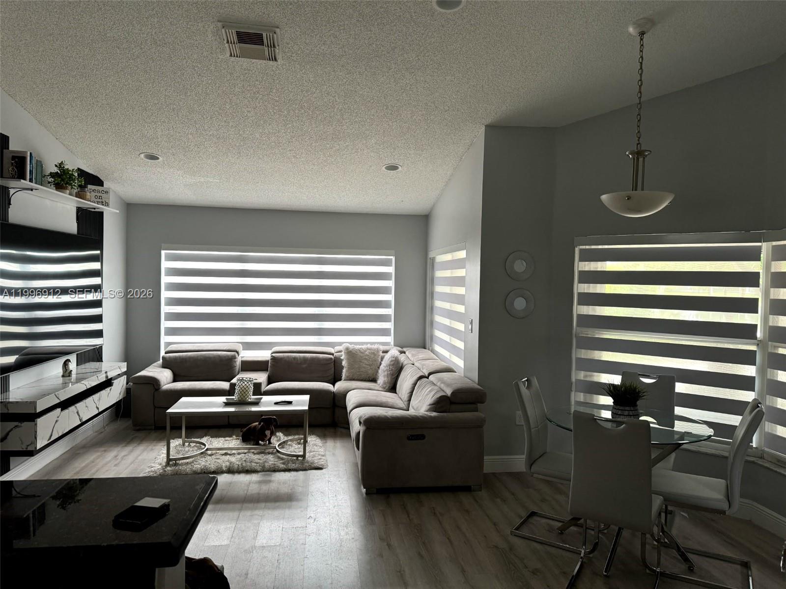 LAGO MAR SOUTH 1ST ADDN - Residential