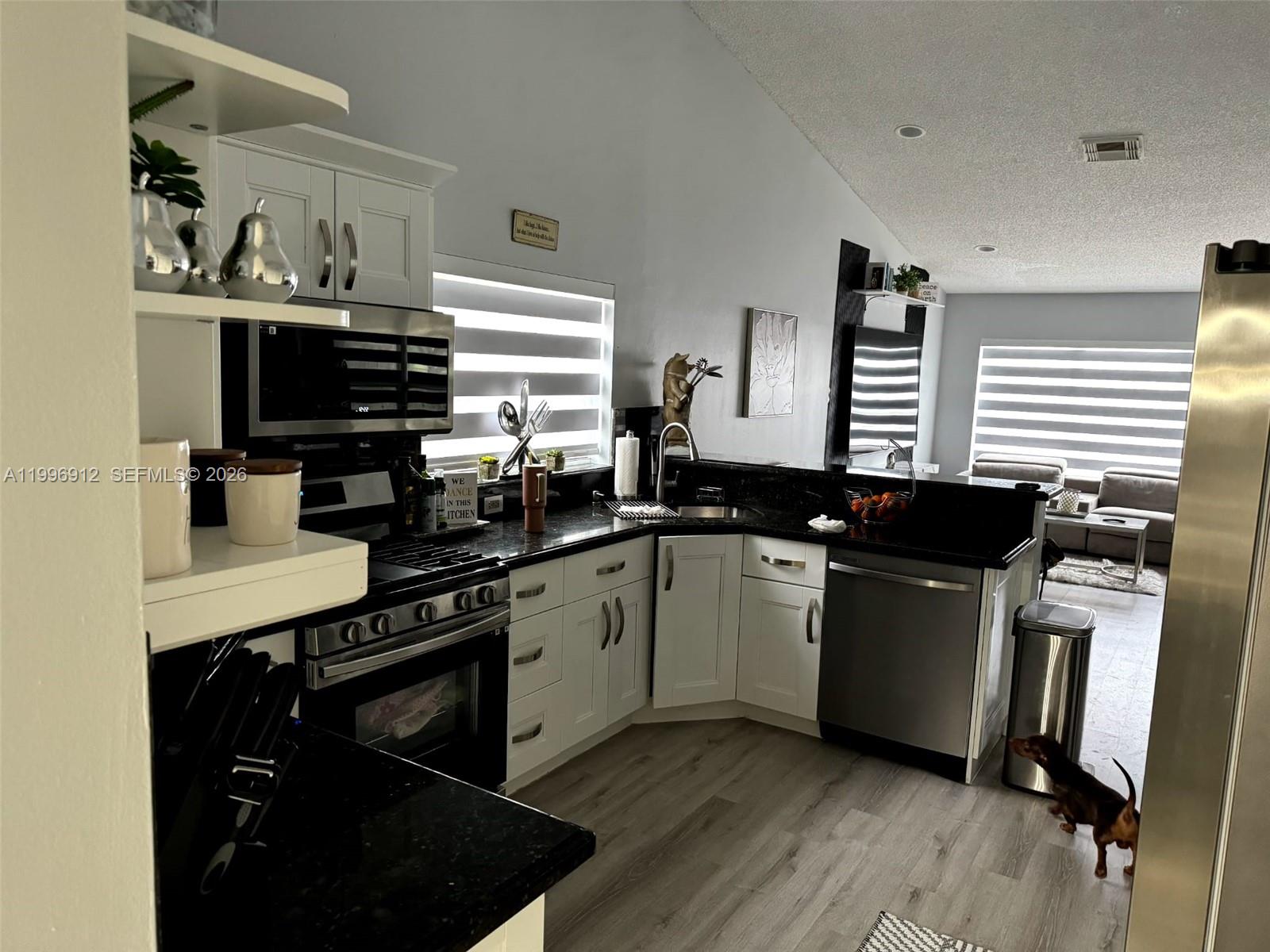 LAGO MAR SOUTH 1ST ADDN - Residential