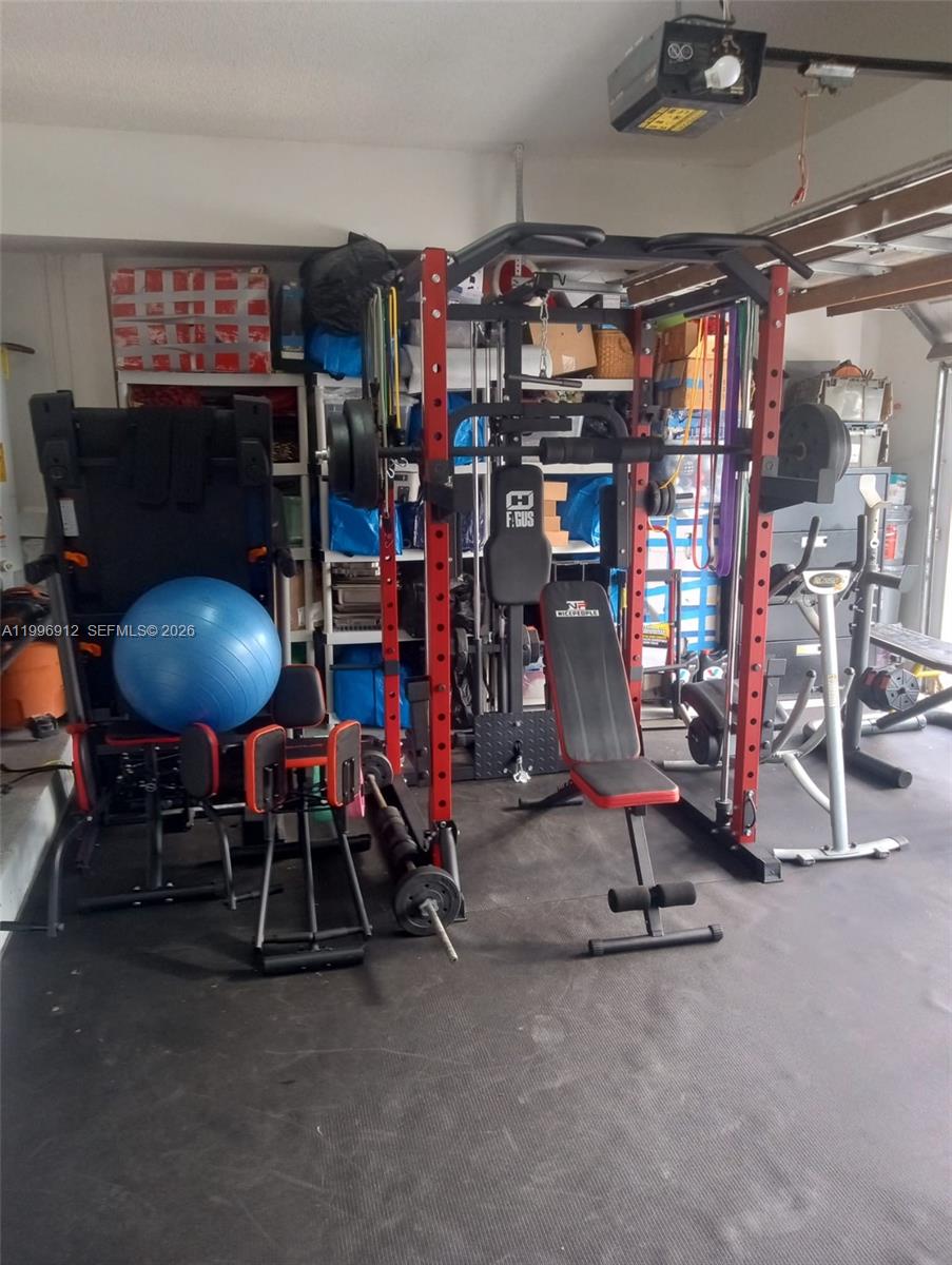 LAGO MAR SOUTH 1ST ADDN - Residential