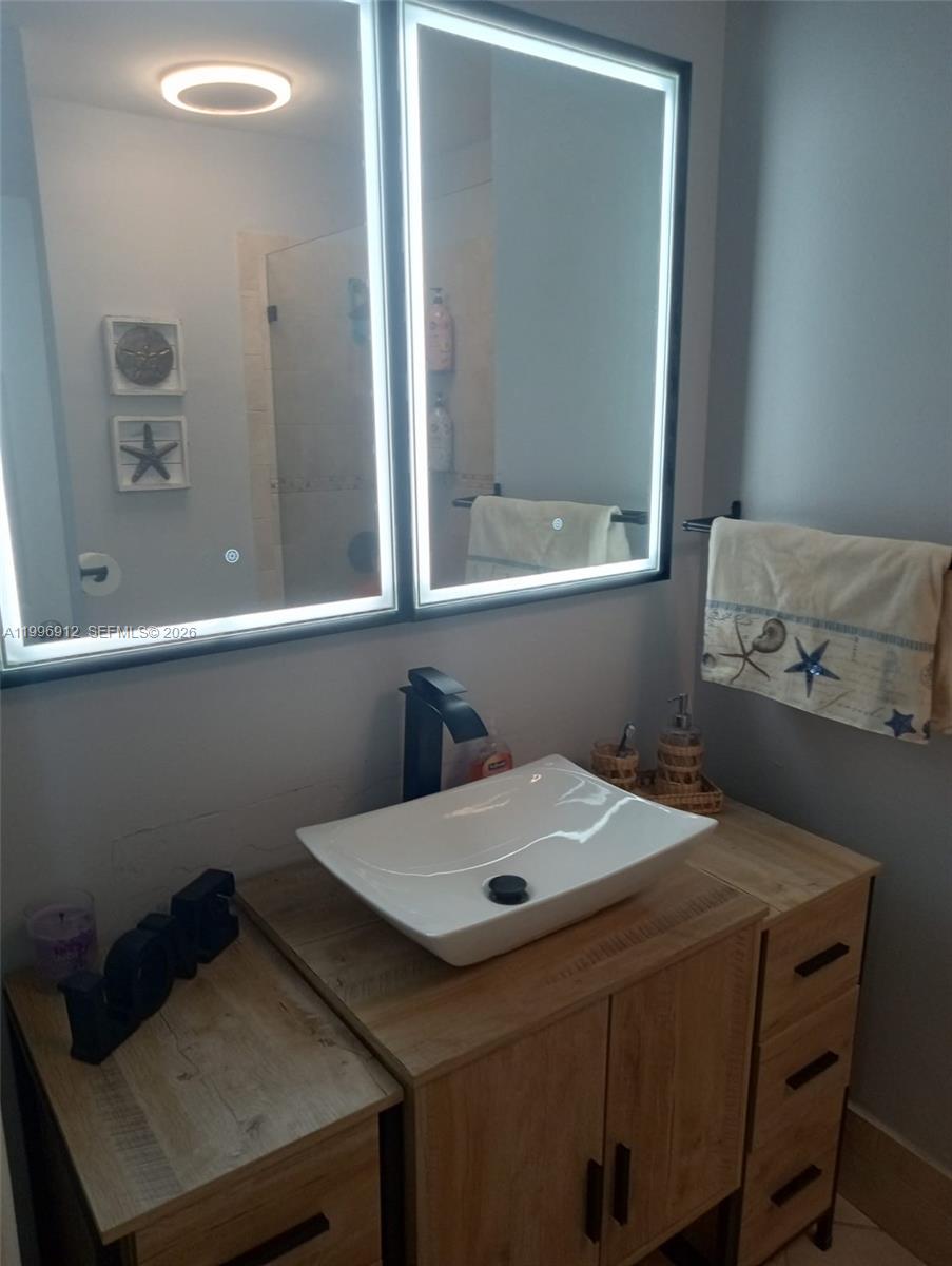 LAGO MAR SOUTH 1ST ADDN - Residential