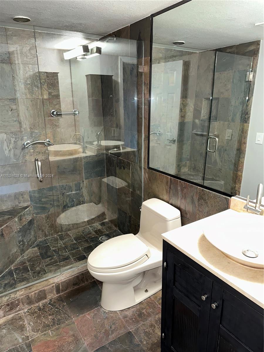 SEAWAY COURT CONDO - Residential Lease