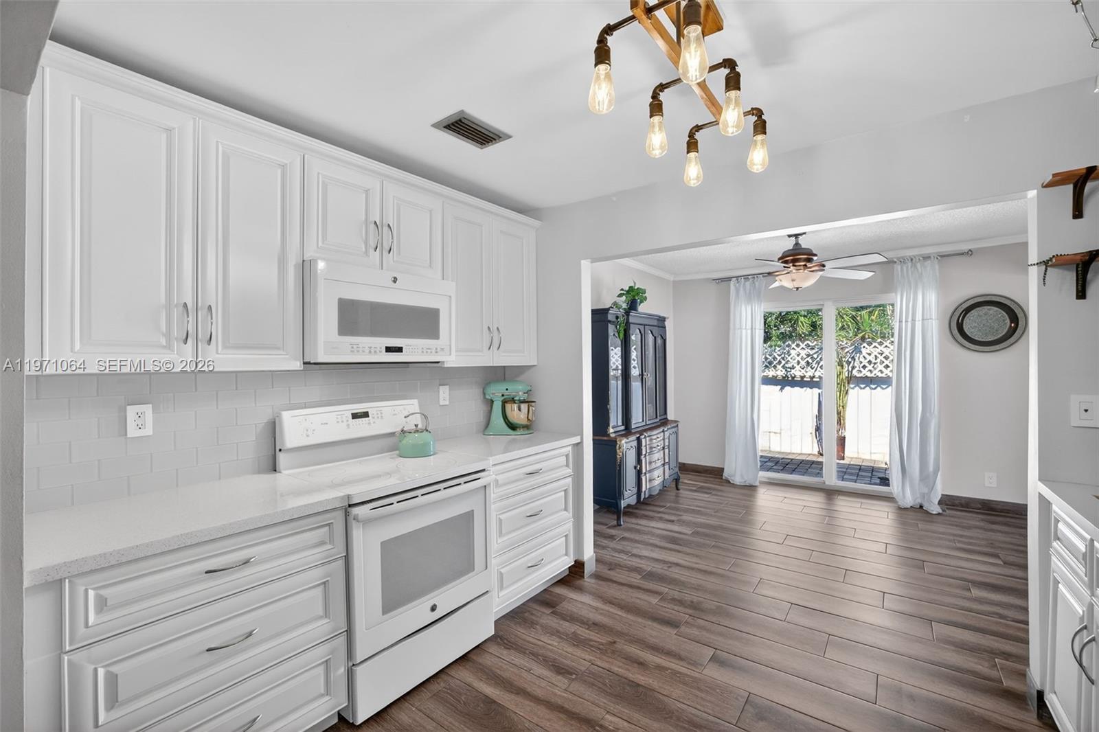 LAKEWOOD EAST - Residential