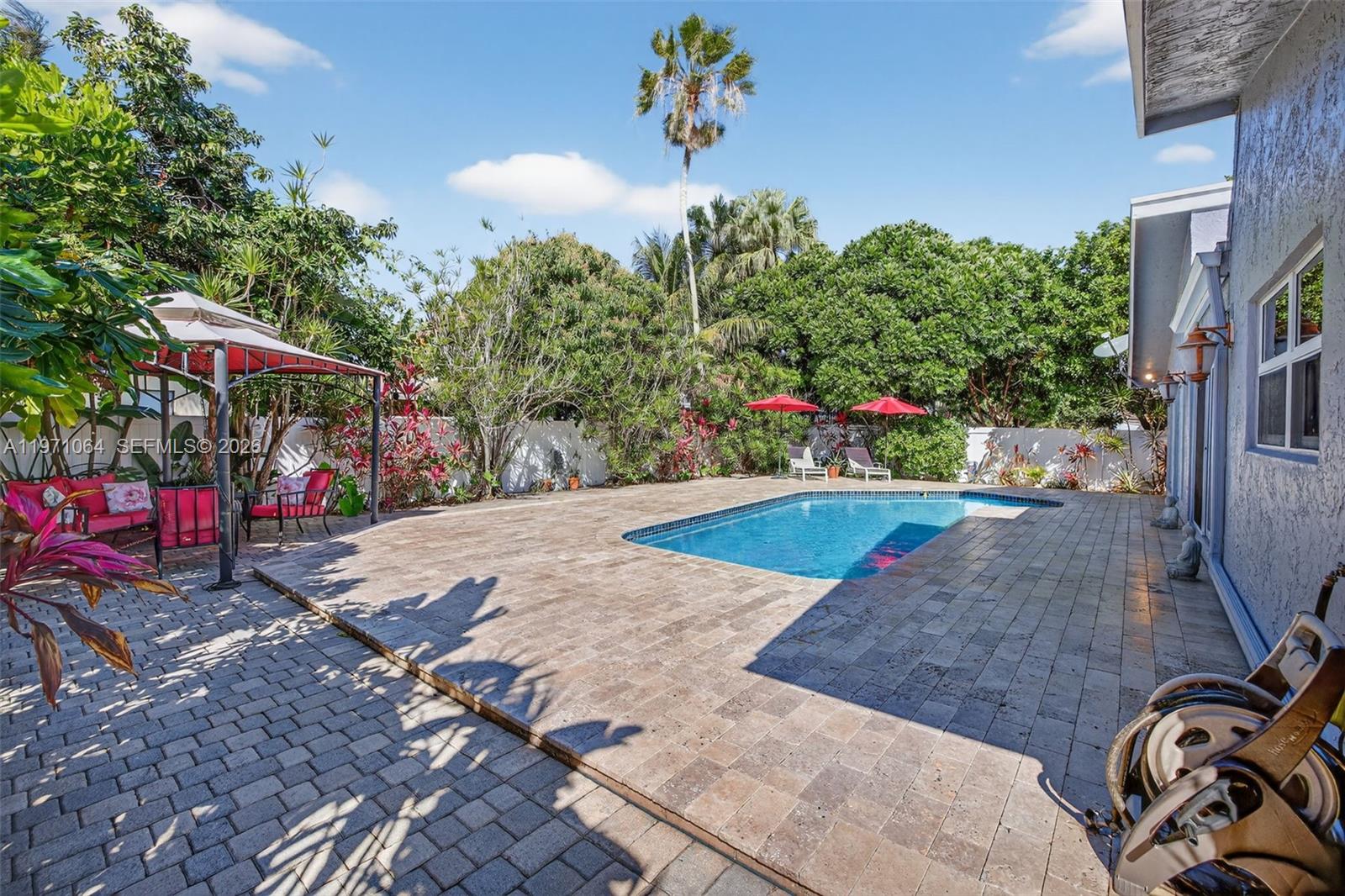 LAKEWOOD EAST - Residential