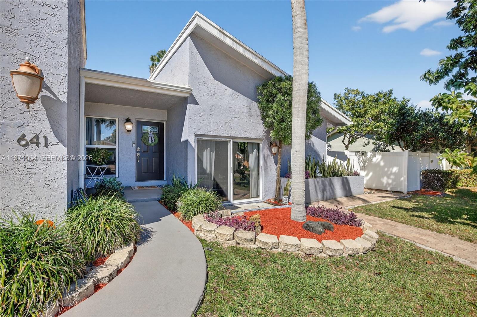 LAKEWOOD EAST - Residential