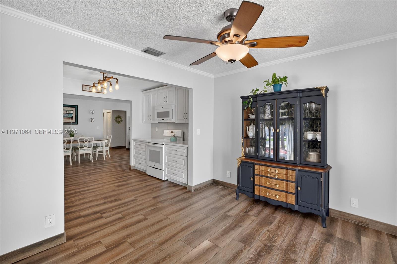 LAKEWOOD EAST - Residential