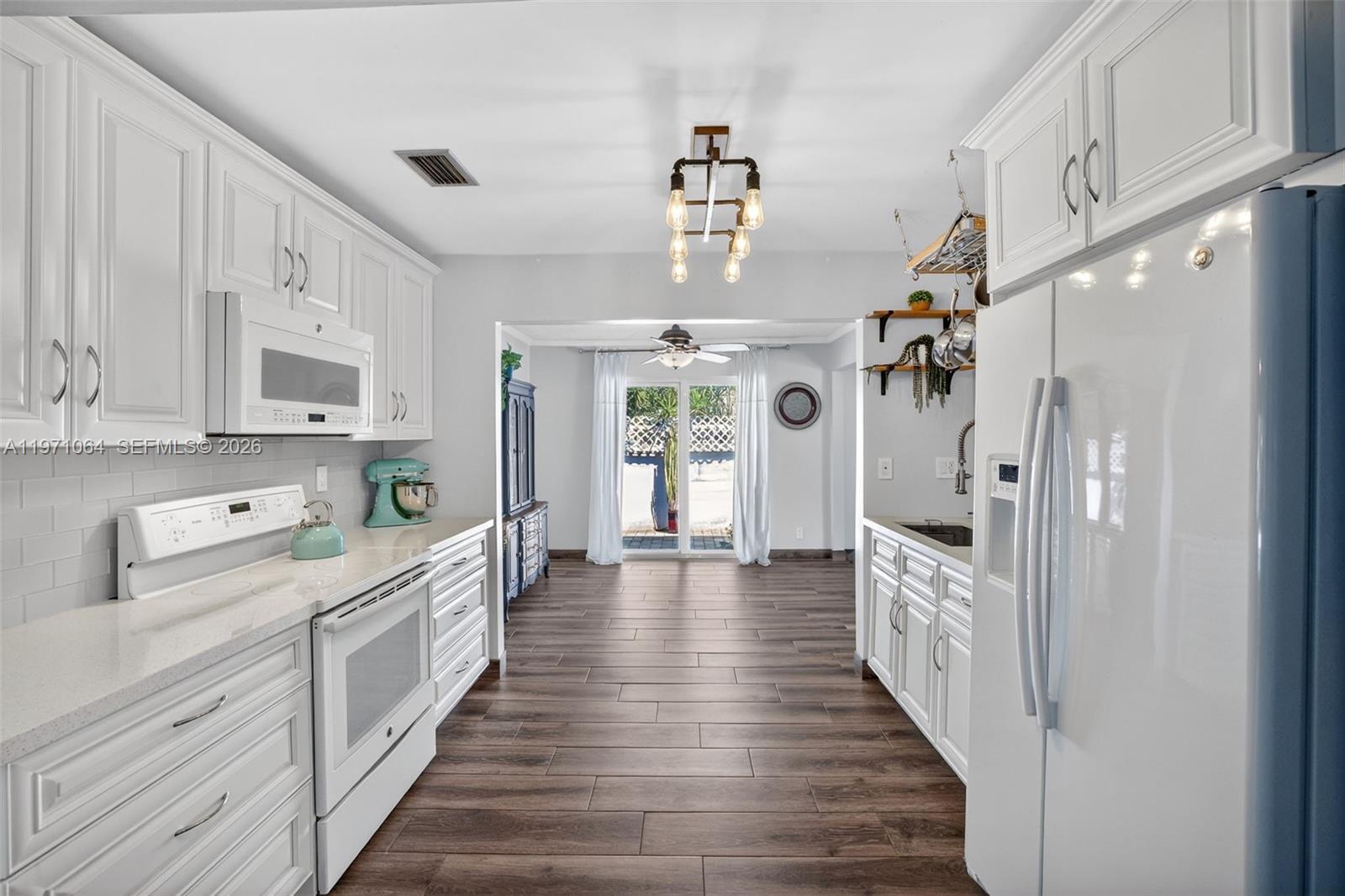 LAKEWOOD EAST - Residential