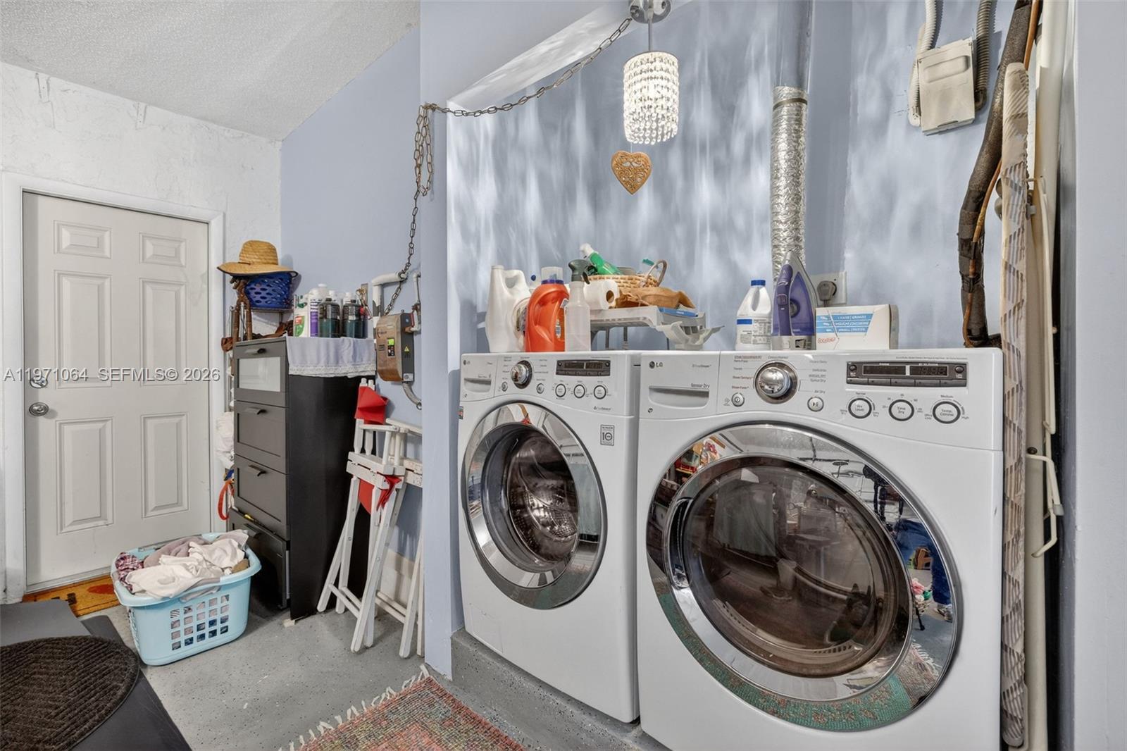 LAKEWOOD EAST - Residential