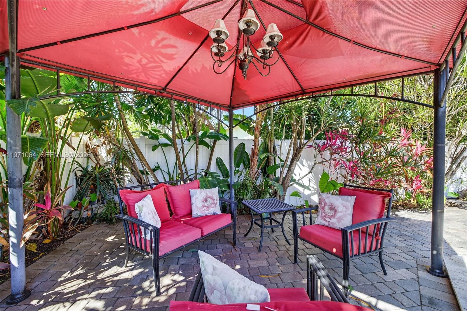 LAKEWOOD EAST - Residential