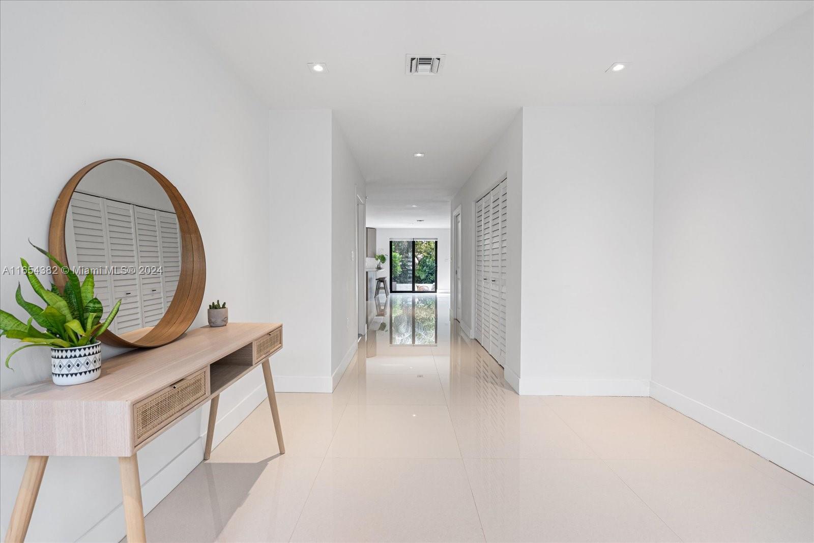 WOODLAWN - Residential