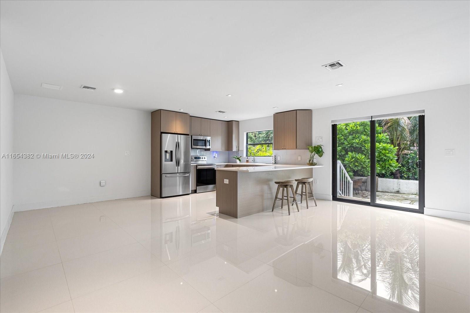 WOODLAWN - Residential