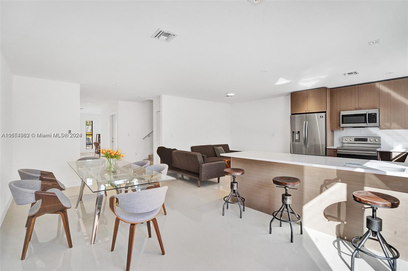 WOODLAWN - Residential