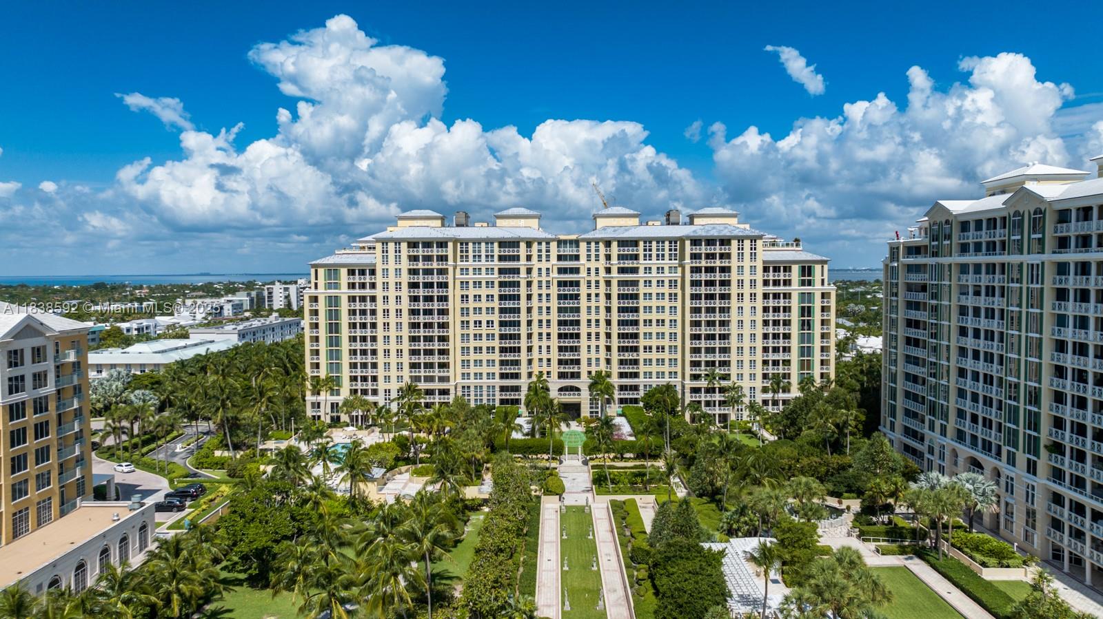 445 Grand Bay Dr 1011