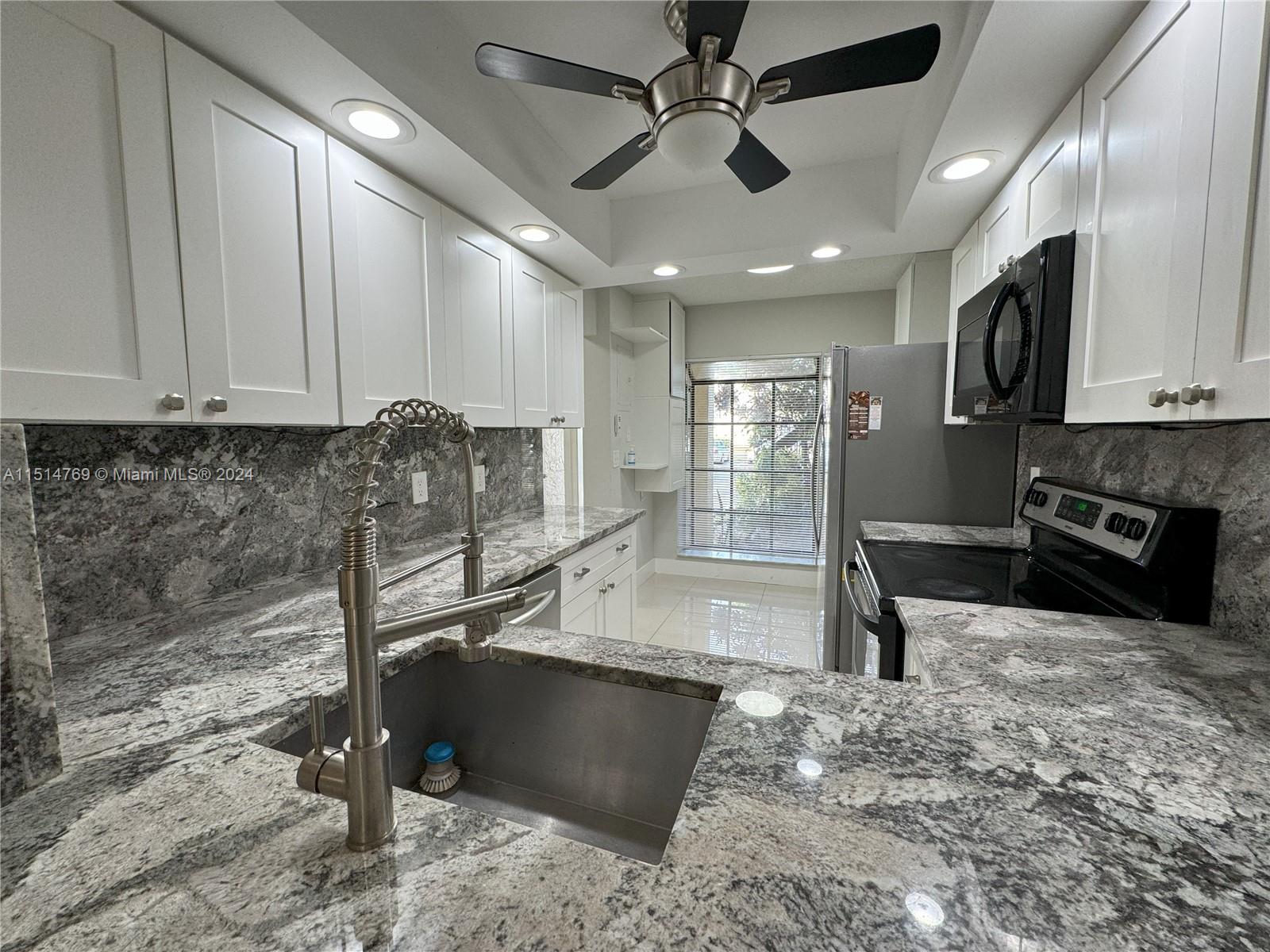 MEADOWRIDGE EAST CONDO - Residential Lease
