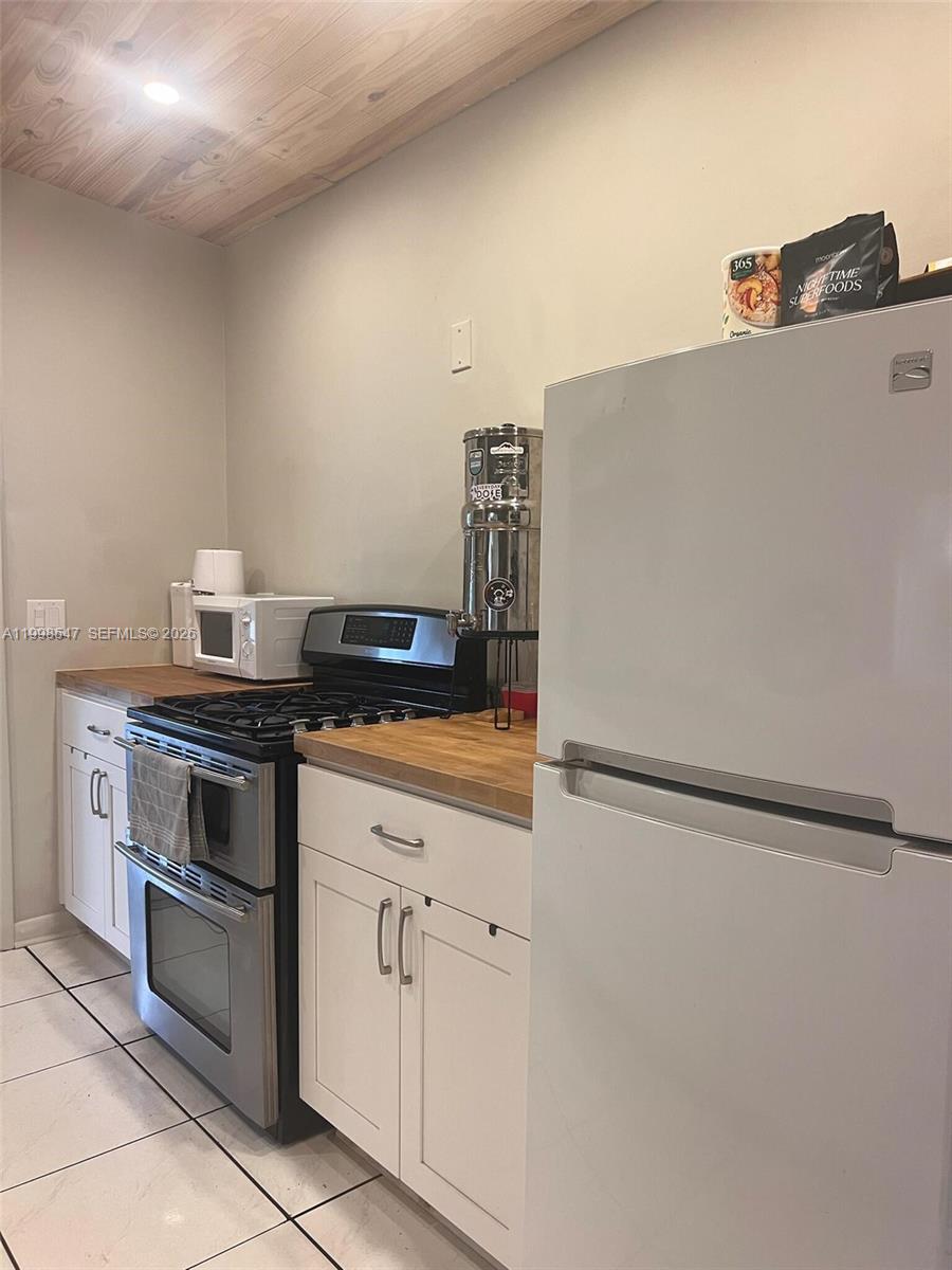 POMPANO BEACH HIGHLANDS 5 - Residential