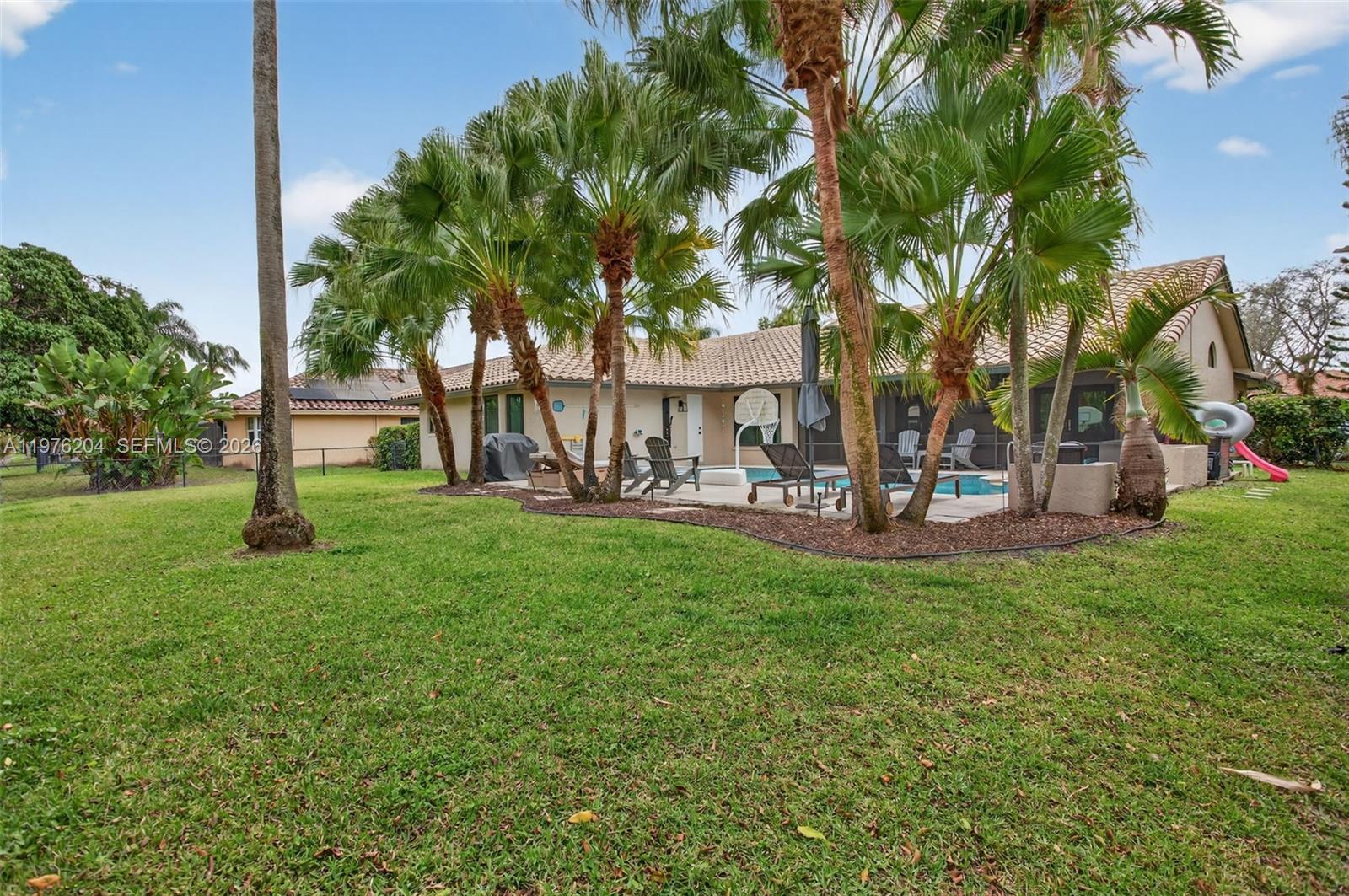 PINE RIDGE - Residential