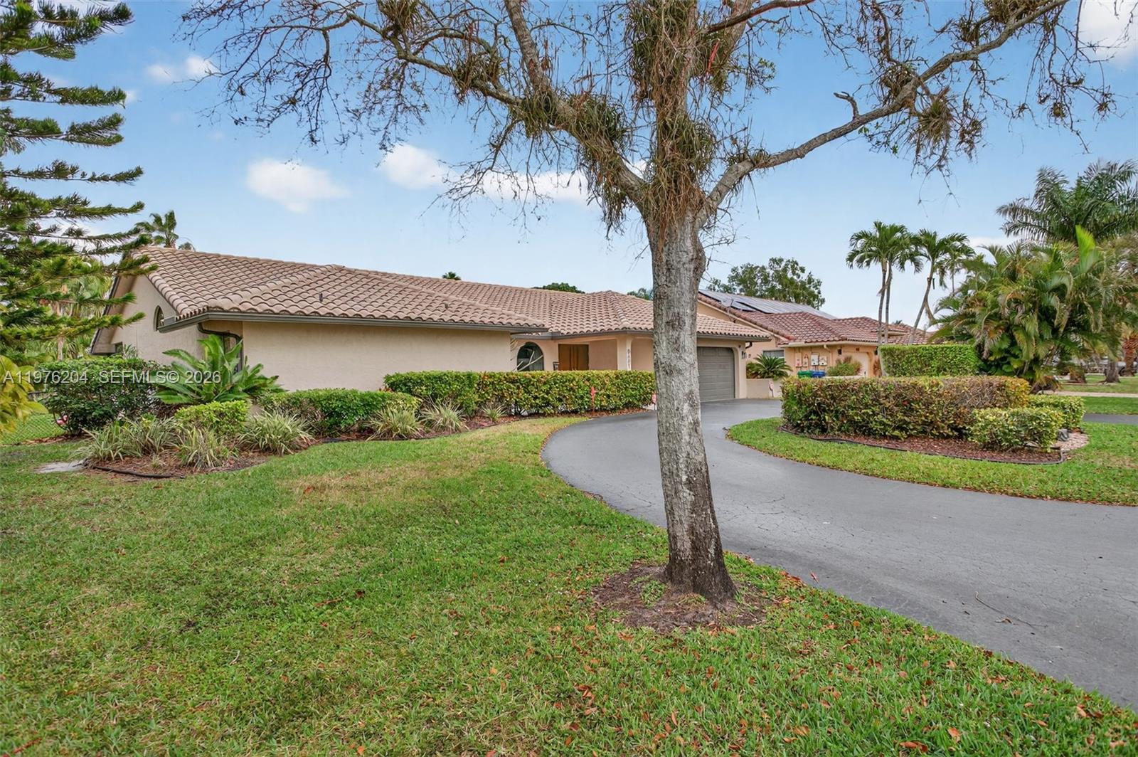 PINE RIDGE - Residential