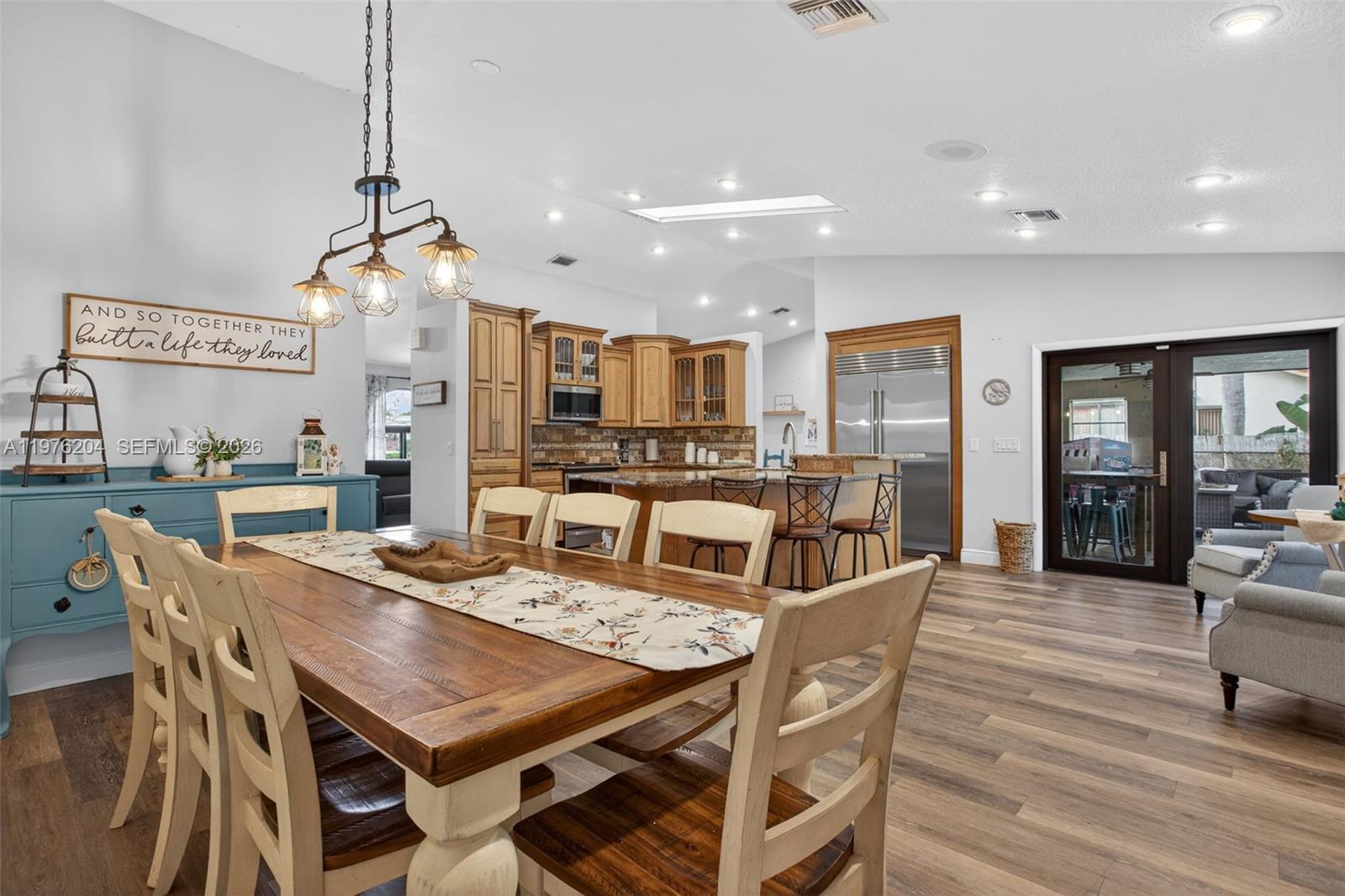 PINE RIDGE - Residential