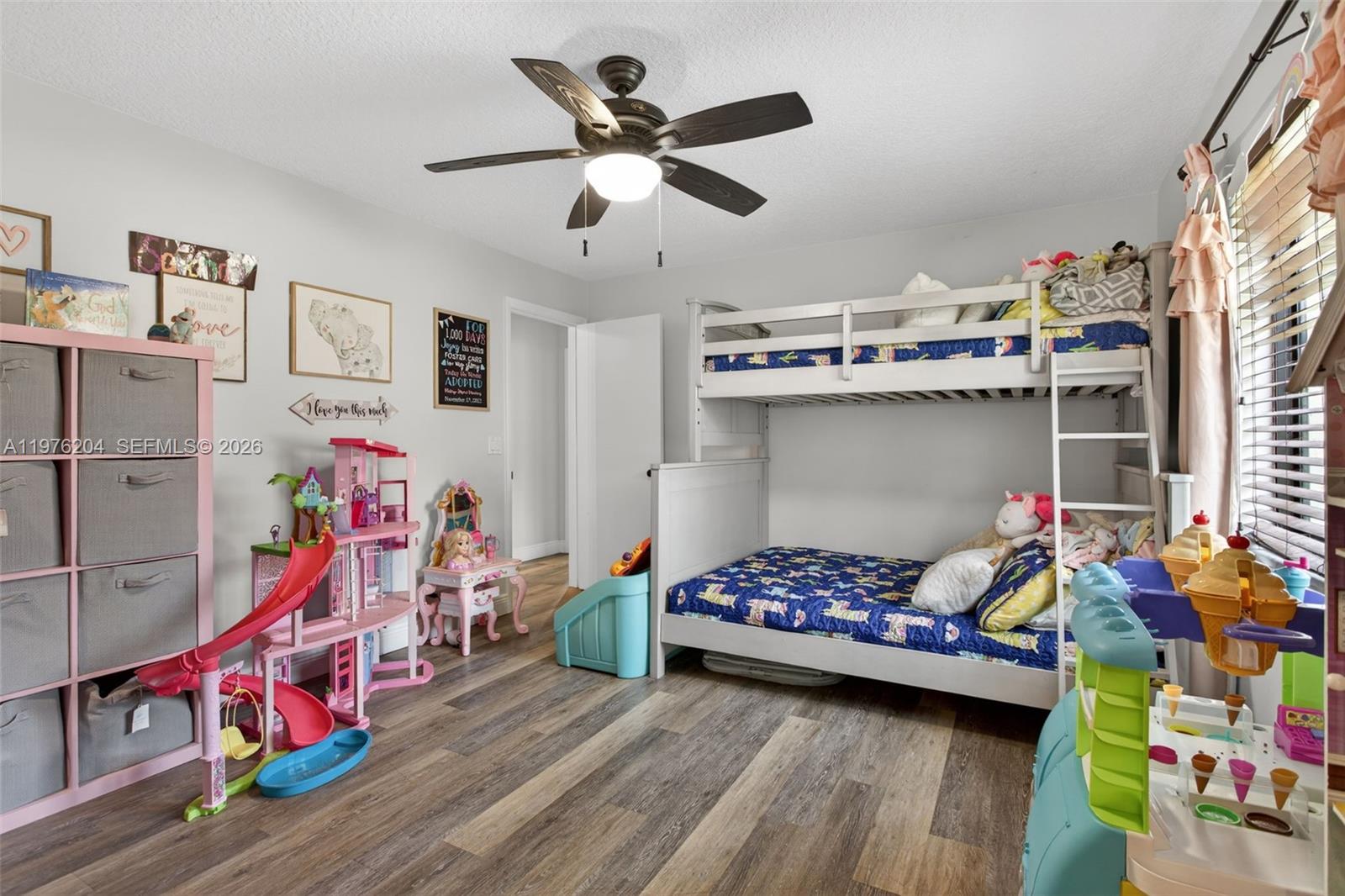 PINE RIDGE - Residential