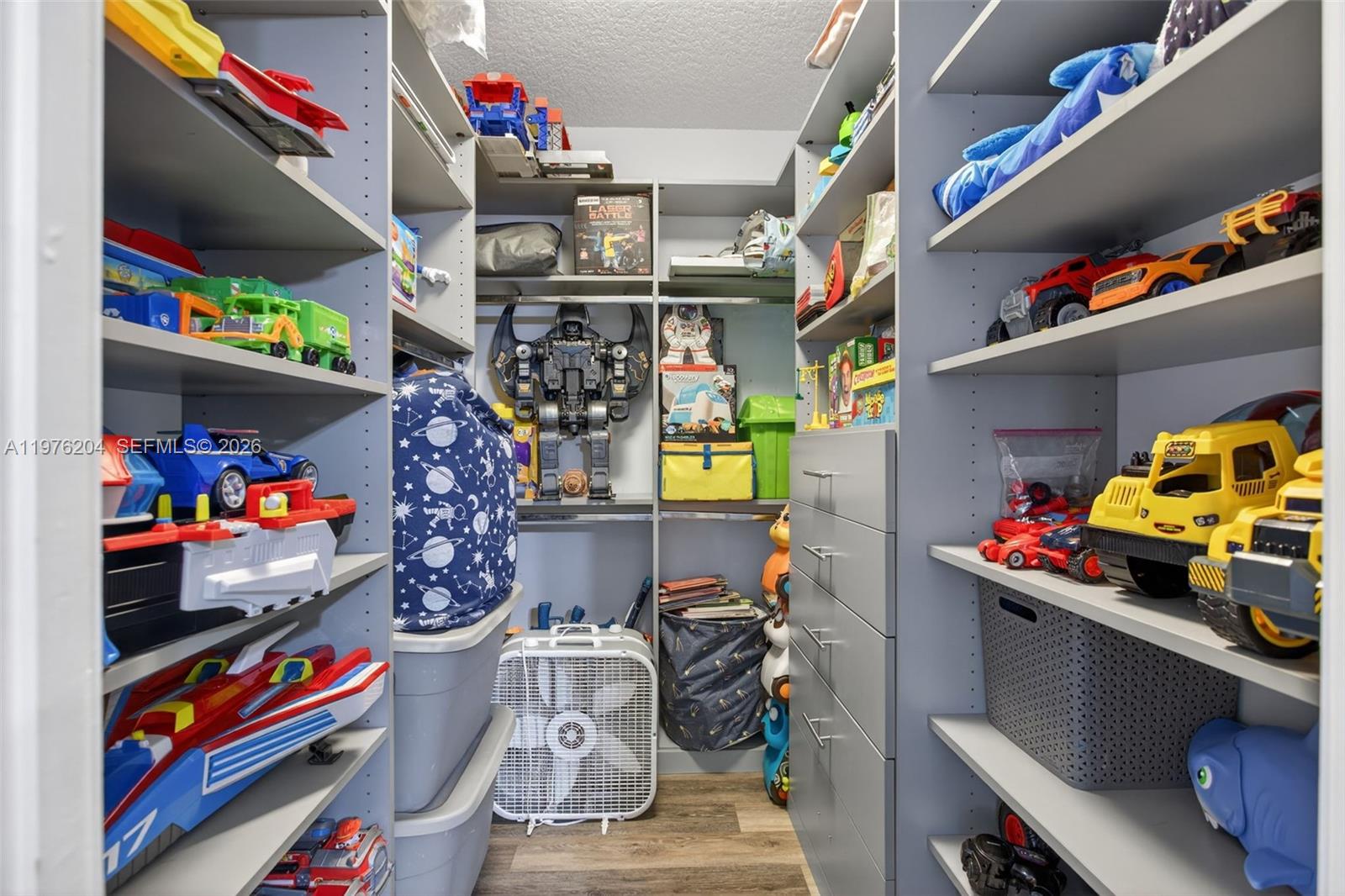 PINE RIDGE - Residential