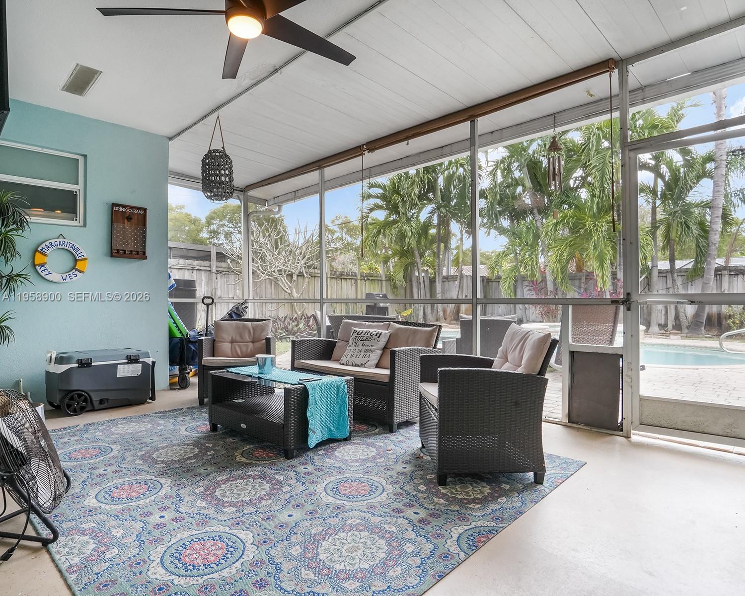 HOLLYWOOD HEIGHTS ADD SEC - Residential