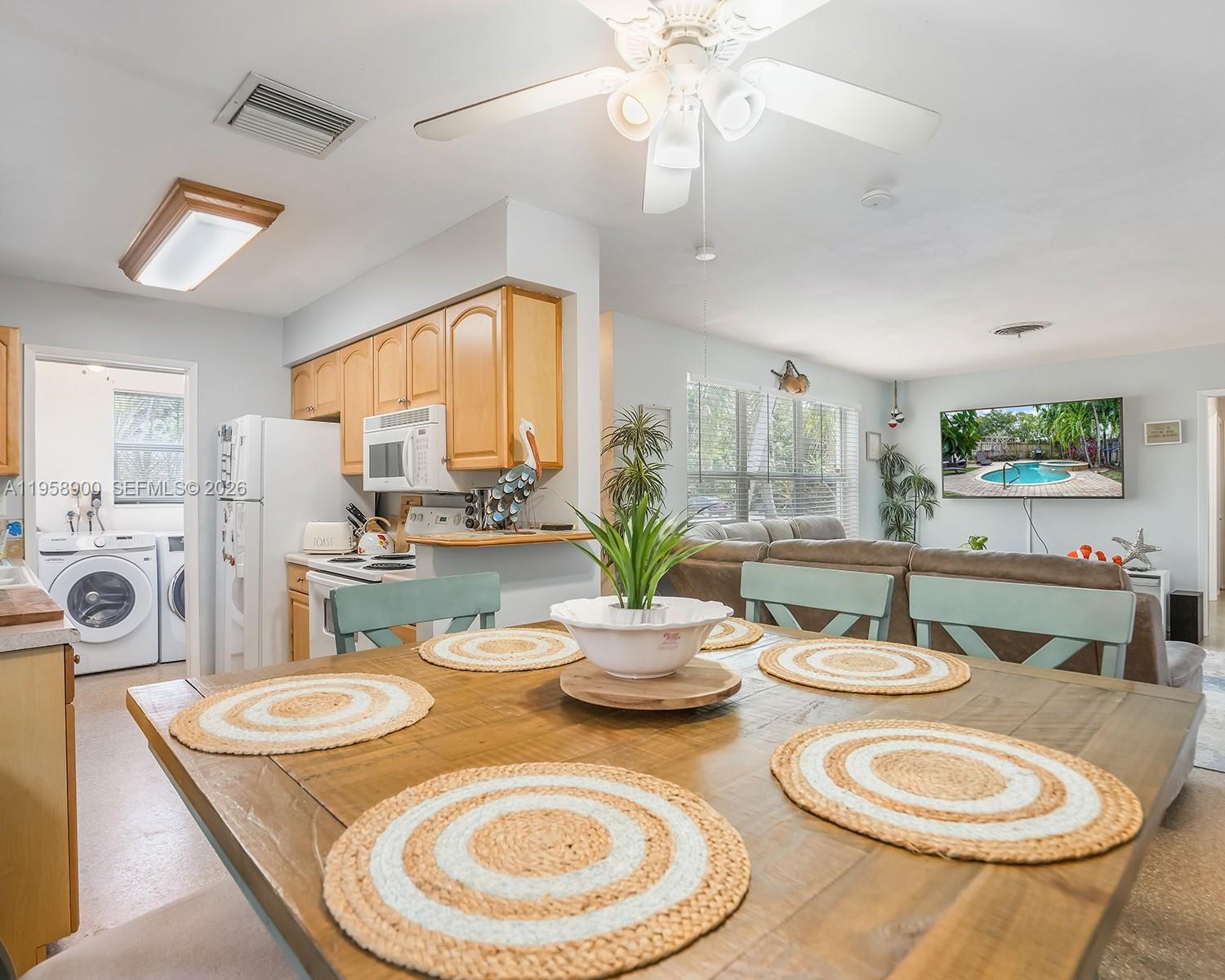 HOLLYWOOD HEIGHTS ADD SEC - Residential