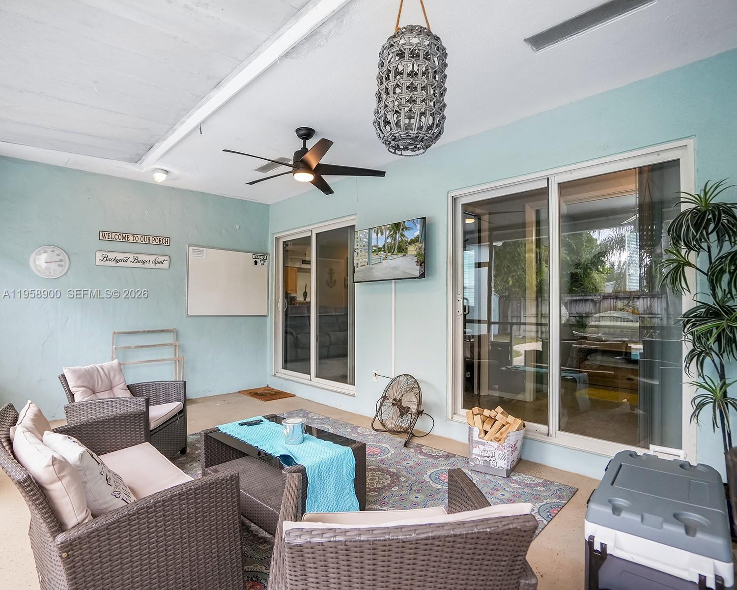 HOLLYWOOD HEIGHTS ADD SEC - Residential